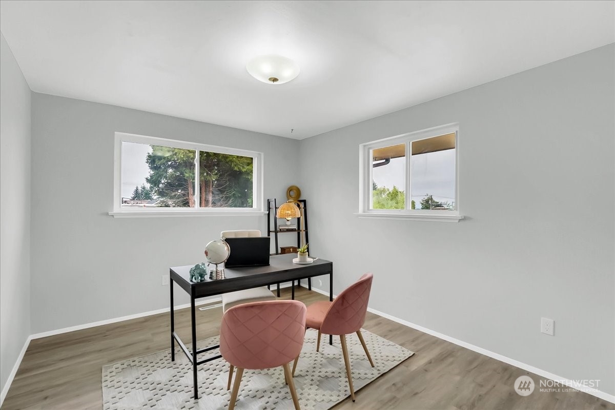 1802 N Skyline Drive