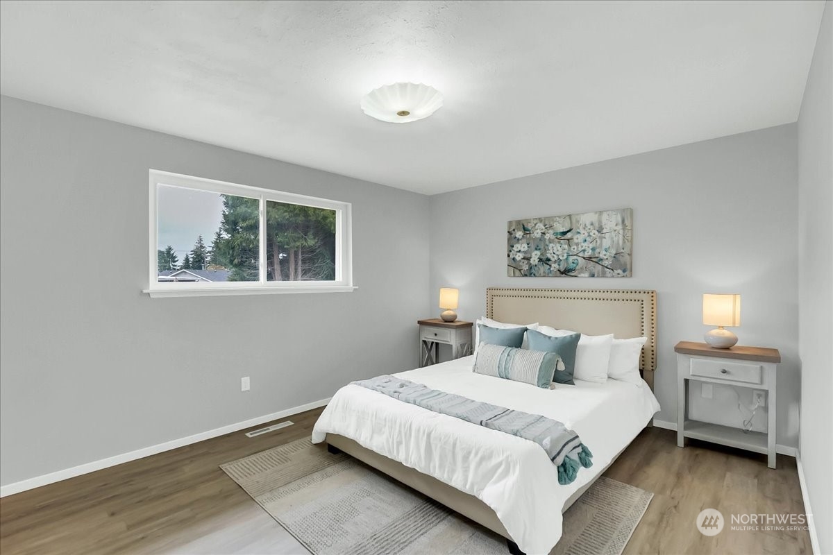 1802 N Skyline Drive