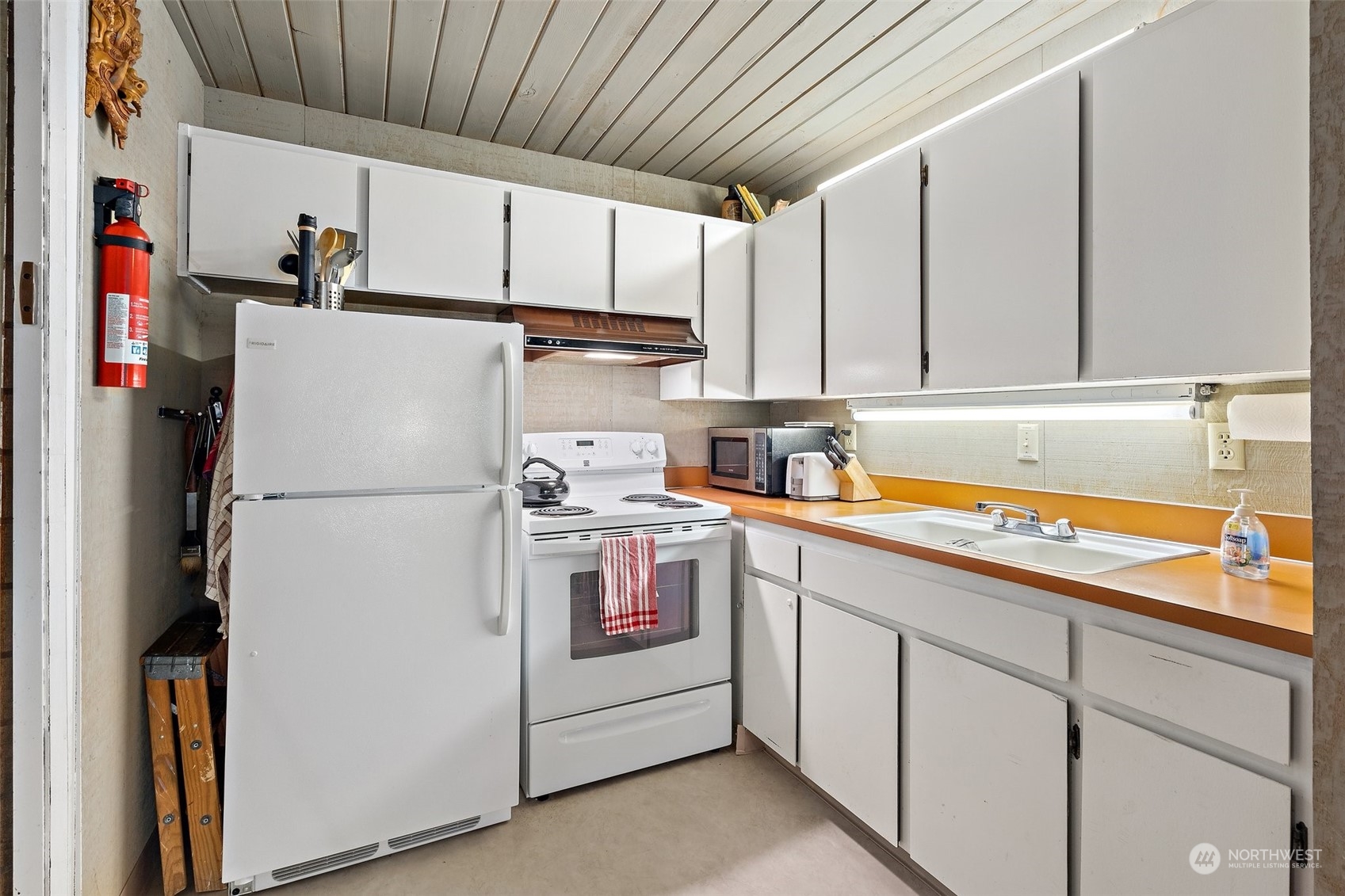 733 E Promontory Road