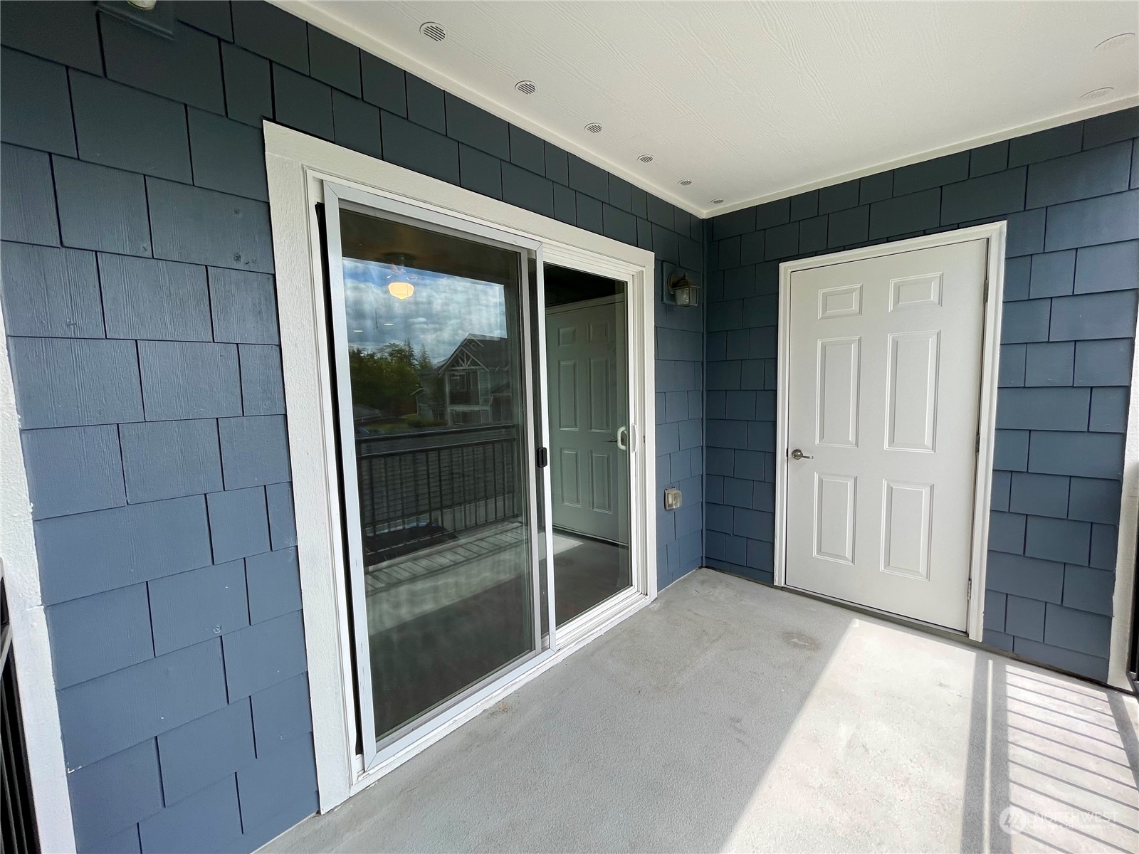 1411 Evergreen Park Drive SW #201