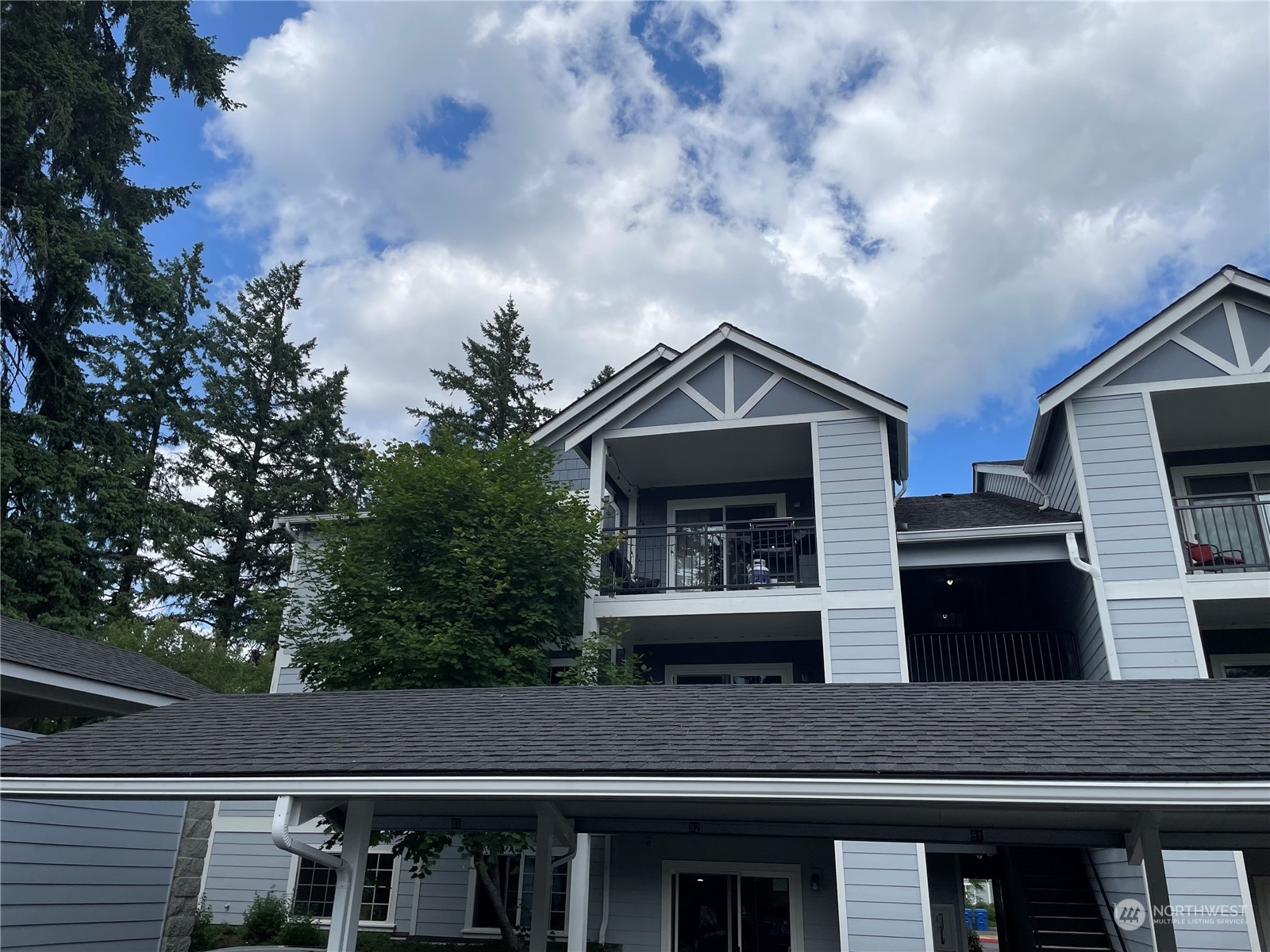 1411 Evergreen Park Drive SW #201