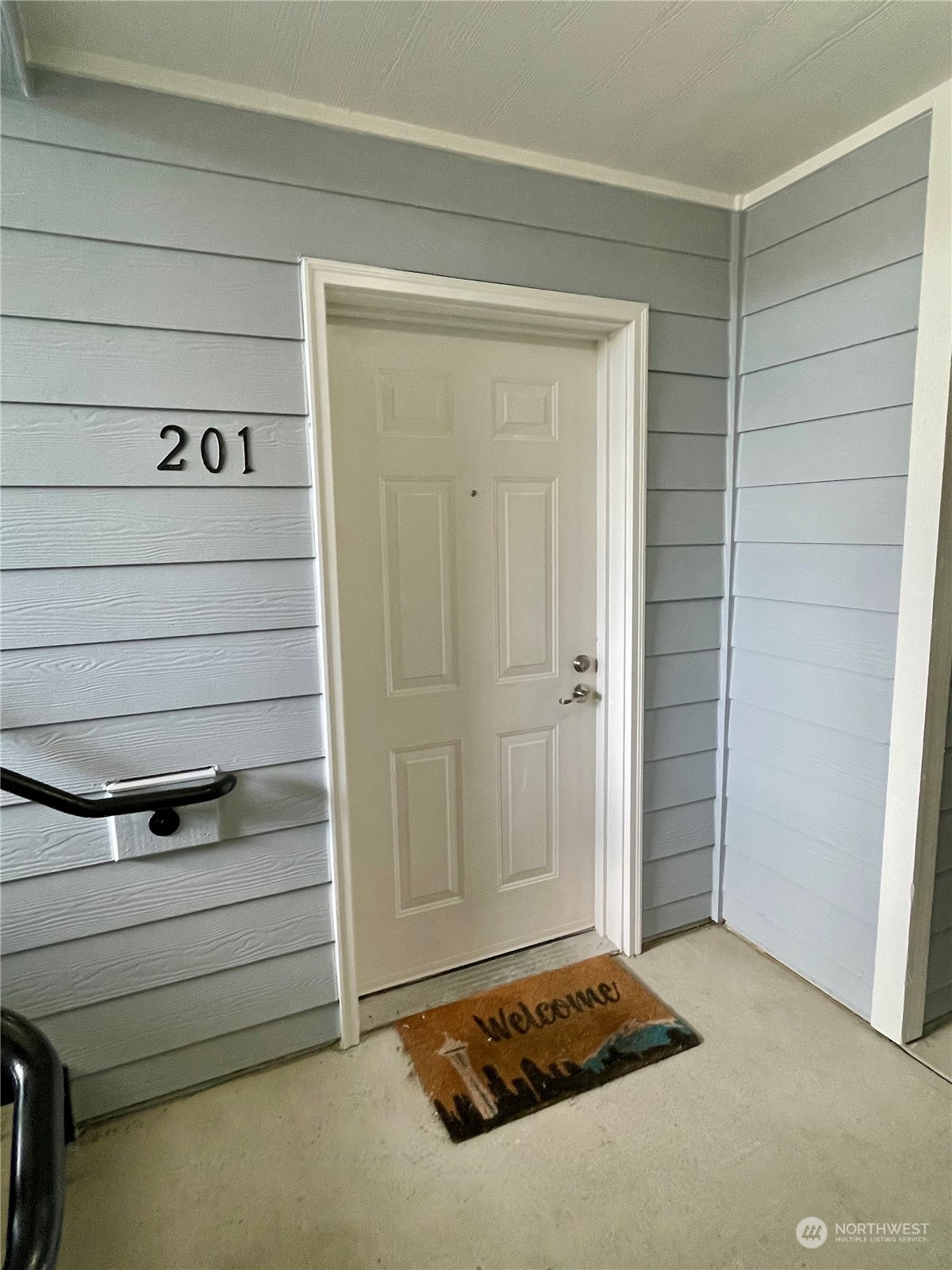 1411 Evergreen Park Drive SW #201