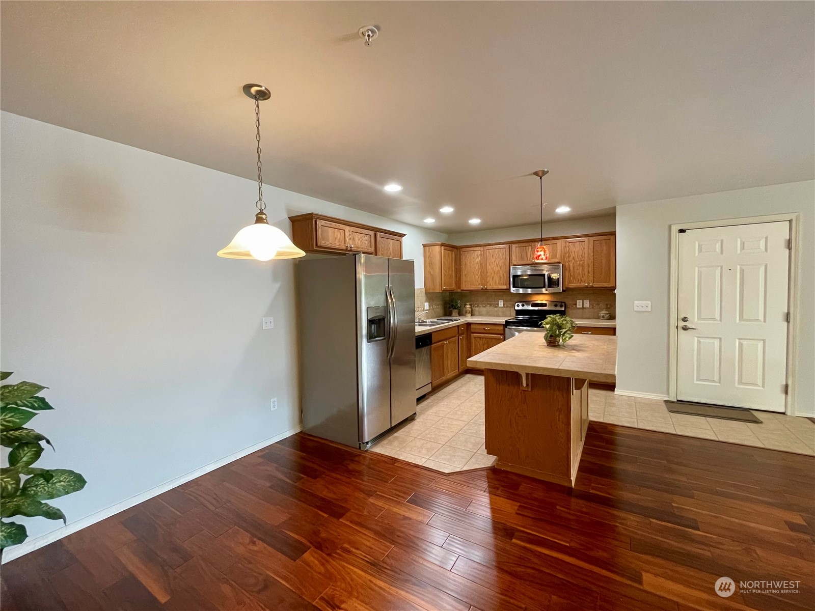 1411 Evergreen Park Drive SW #201