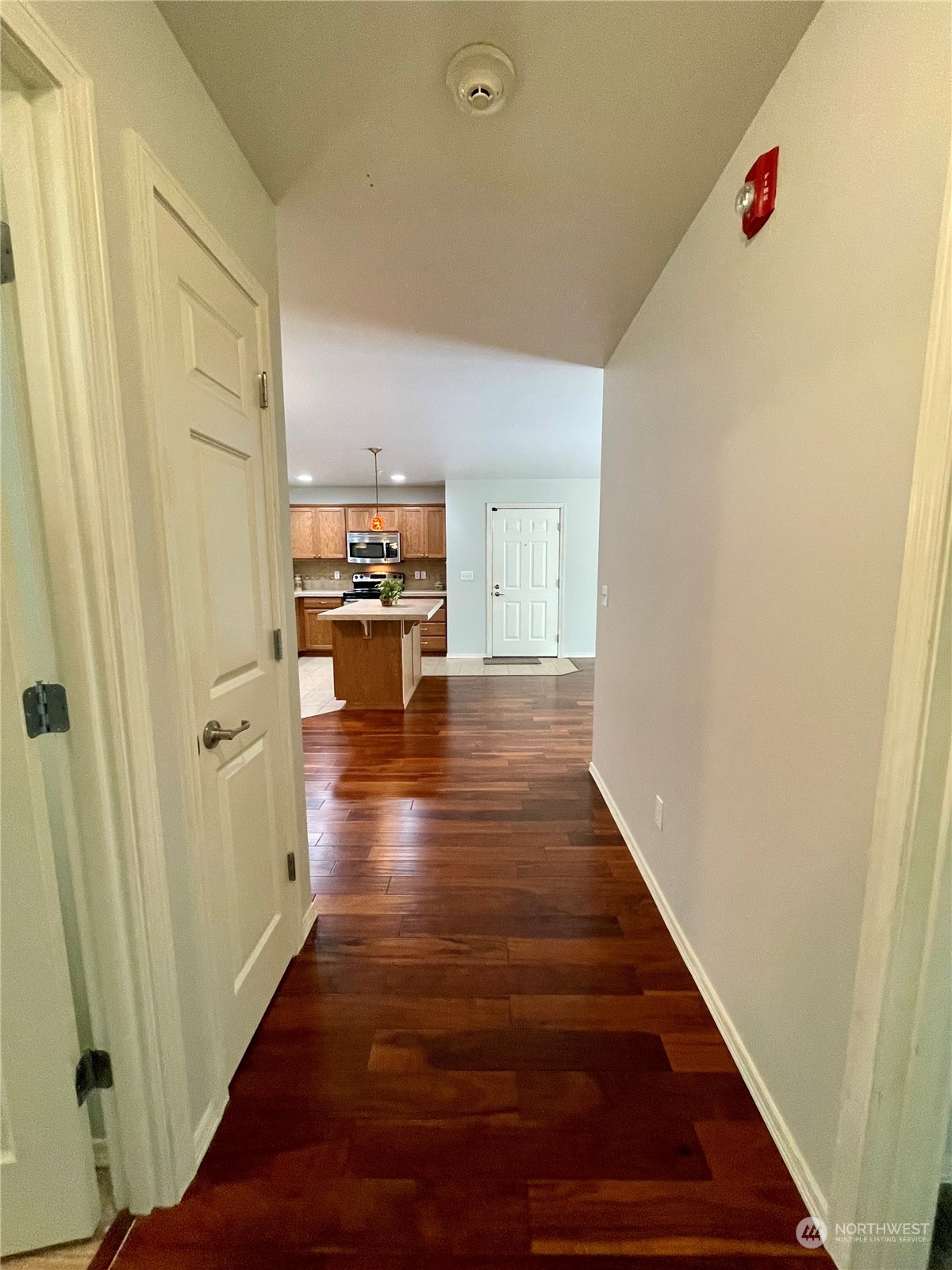 1411 Evergreen Park Drive SW #201