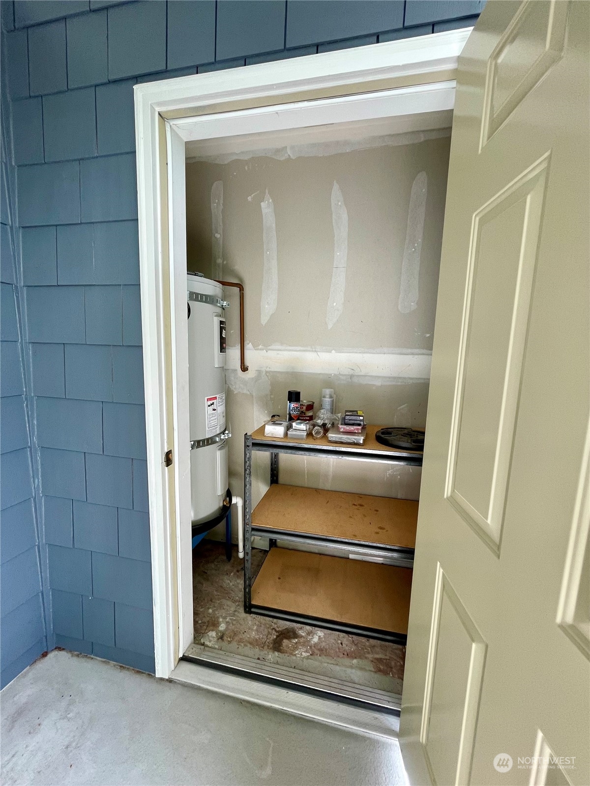 1411 Evergreen Park Drive SW #201