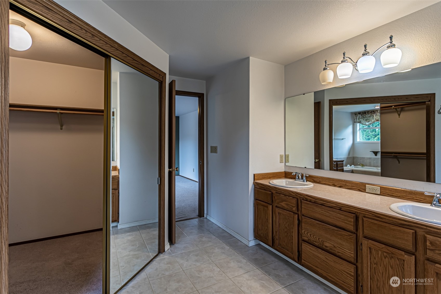 8001 243rd Street Ct E