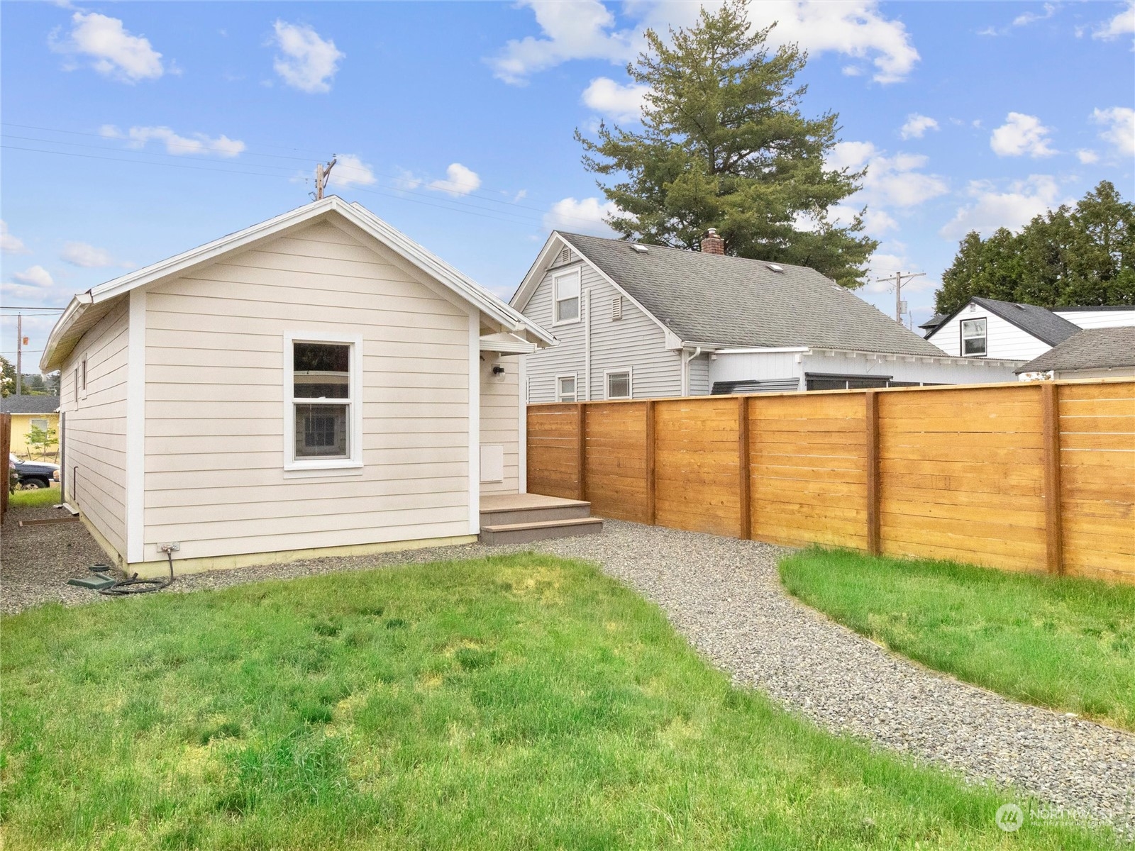 6622 S Warner Street