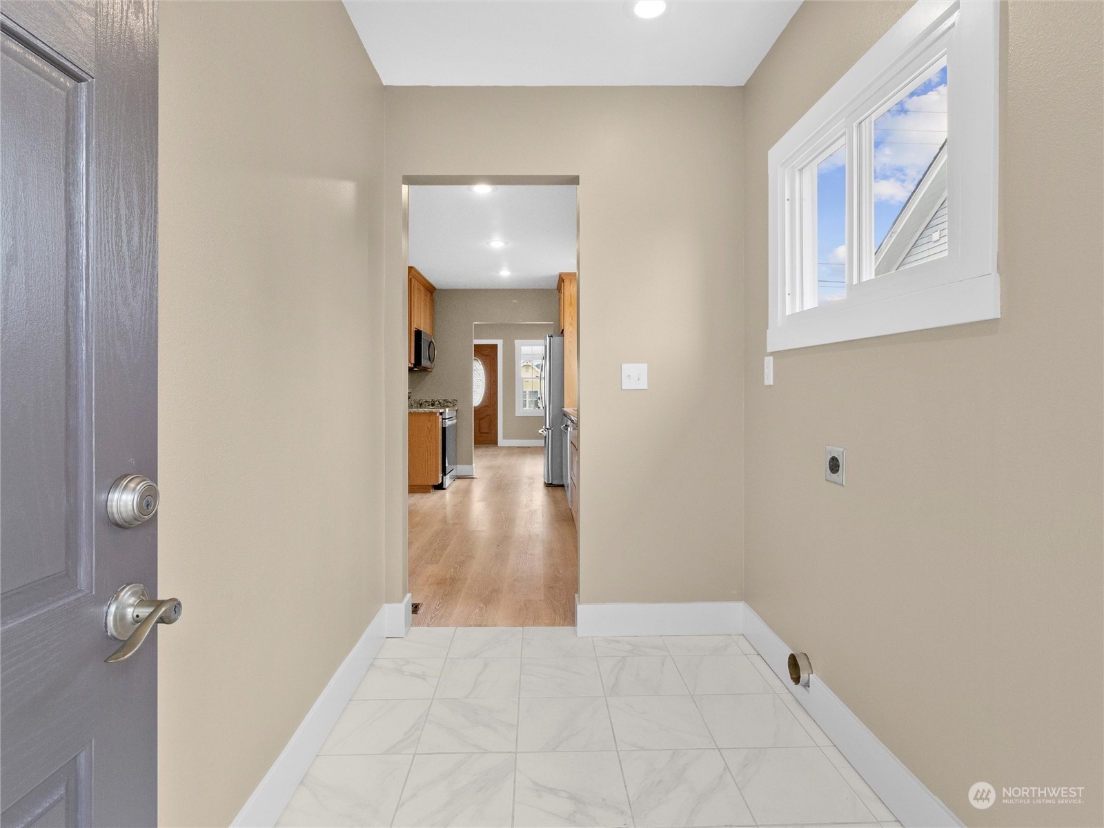 6622 S Warner Street