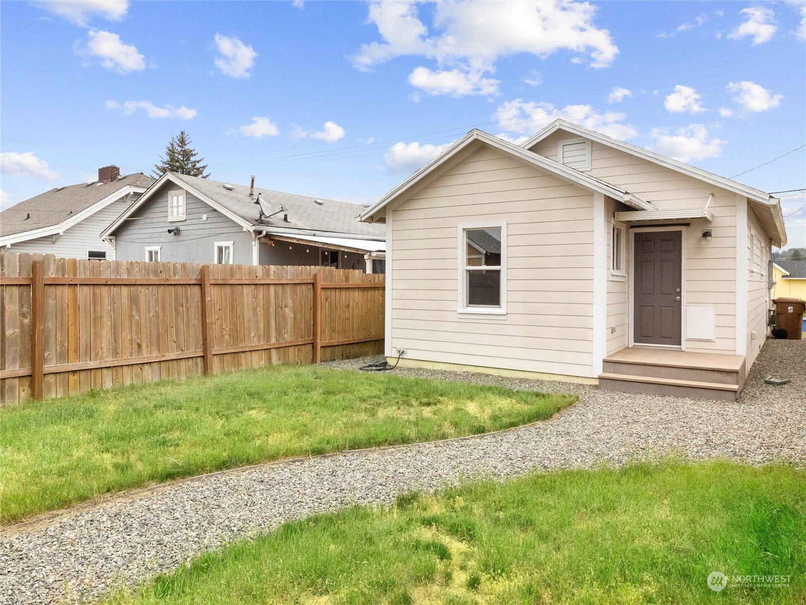 6622 S Warner Street