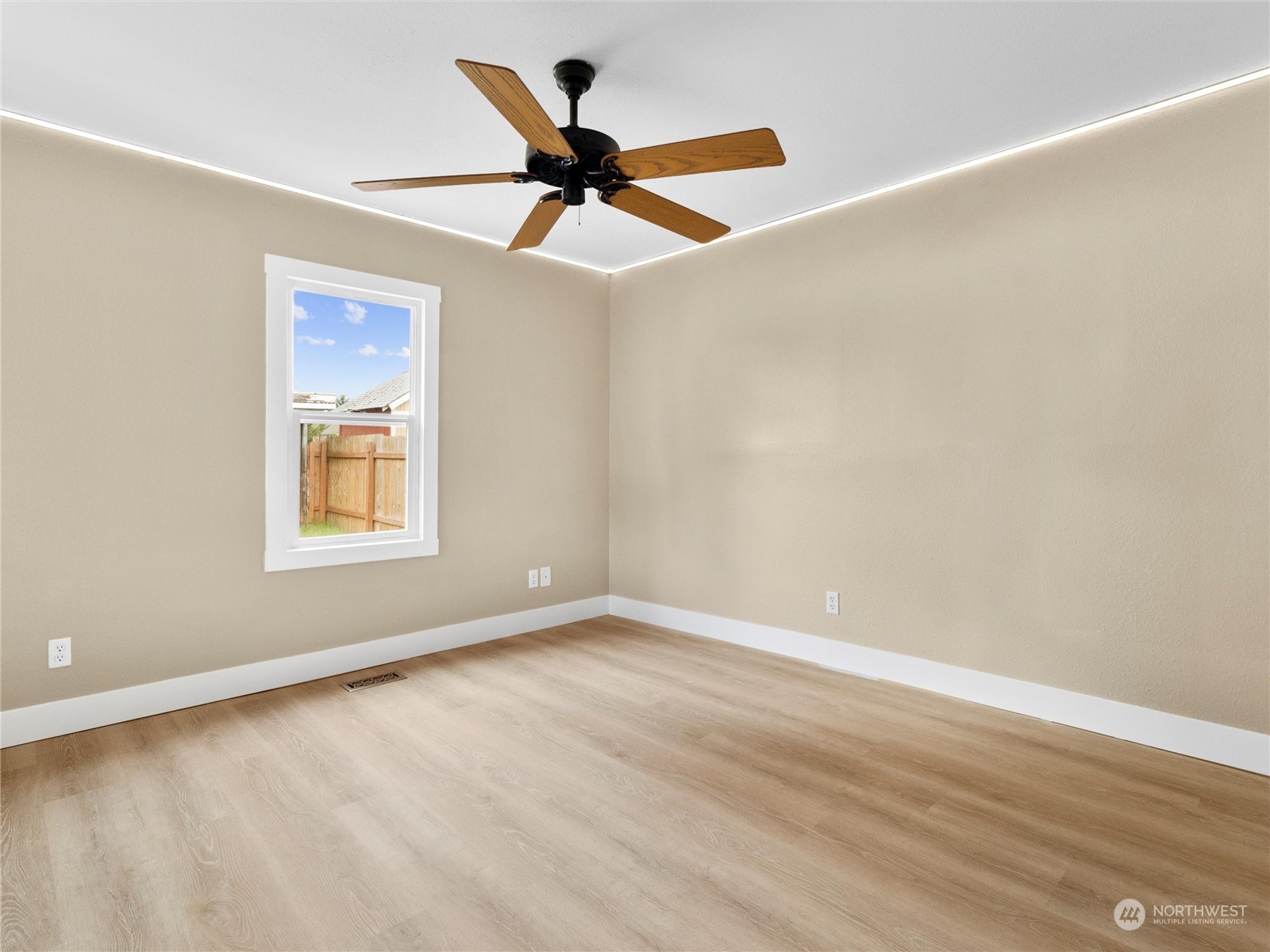 6622 S Warner Street