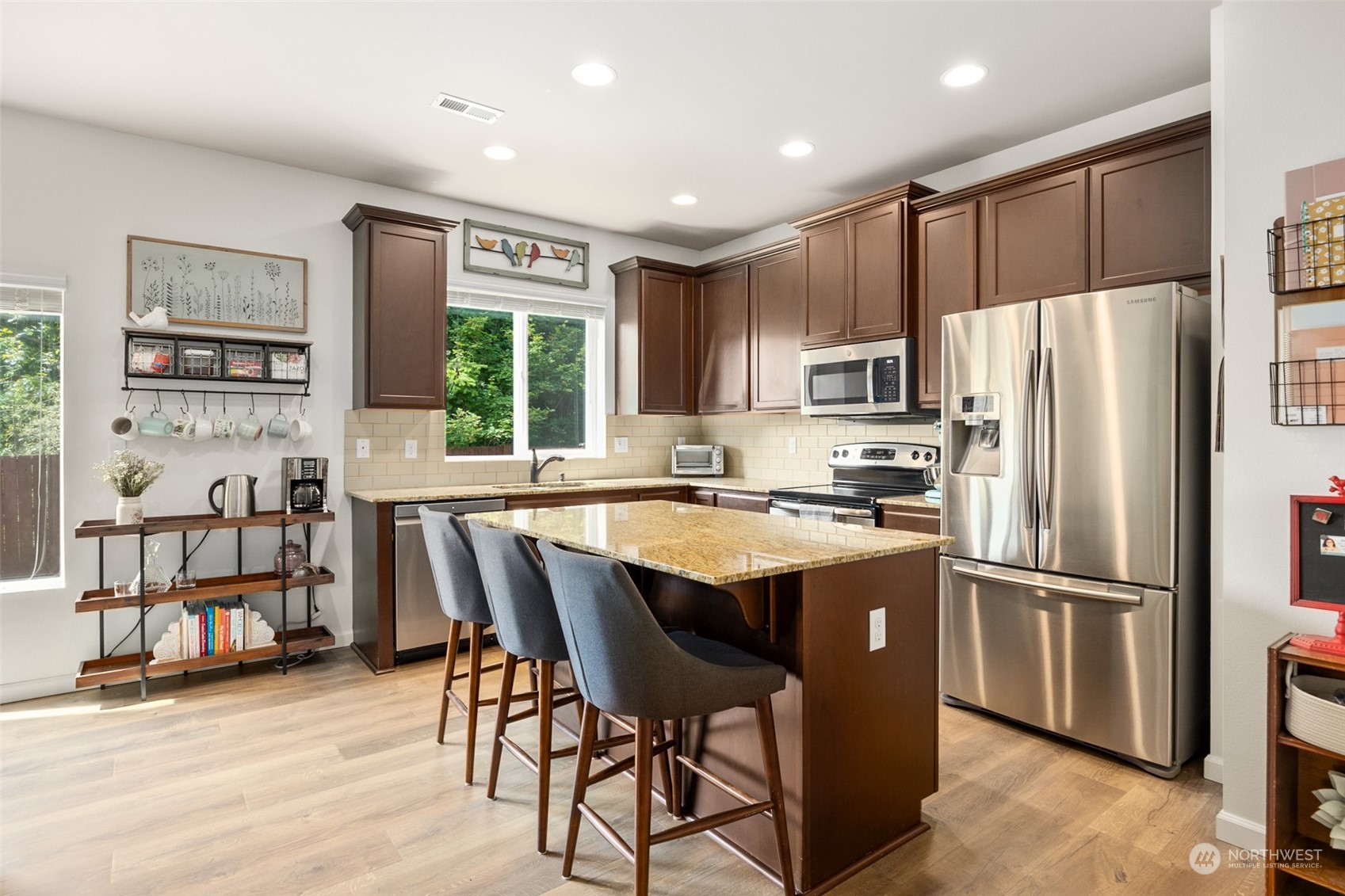 4725 Greenwood Drive SW