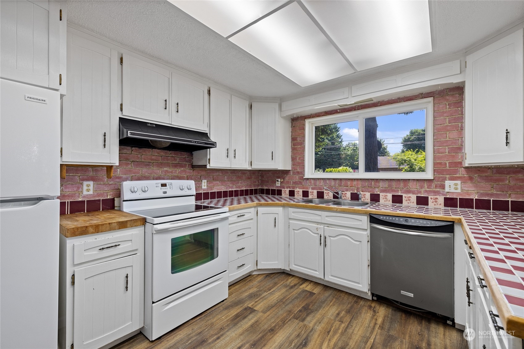 321 K Street SE