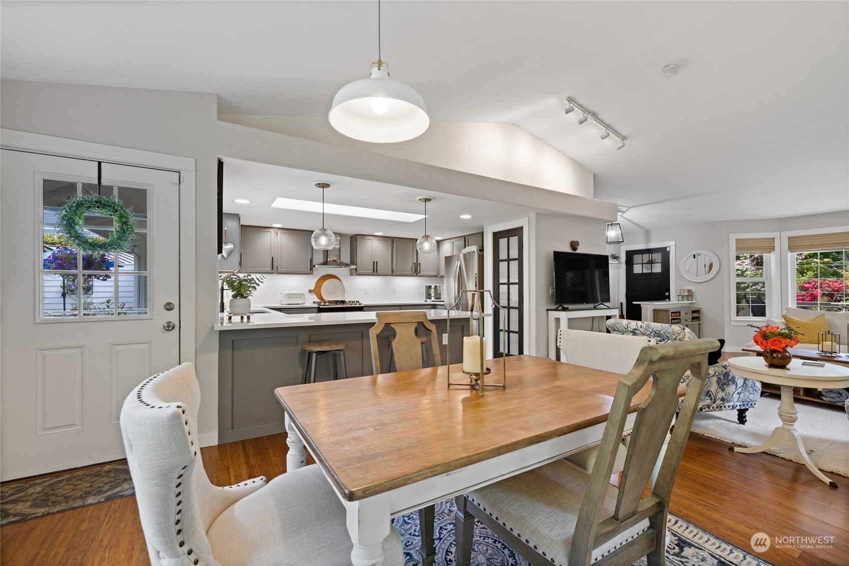 1247 SE Swofford Lane