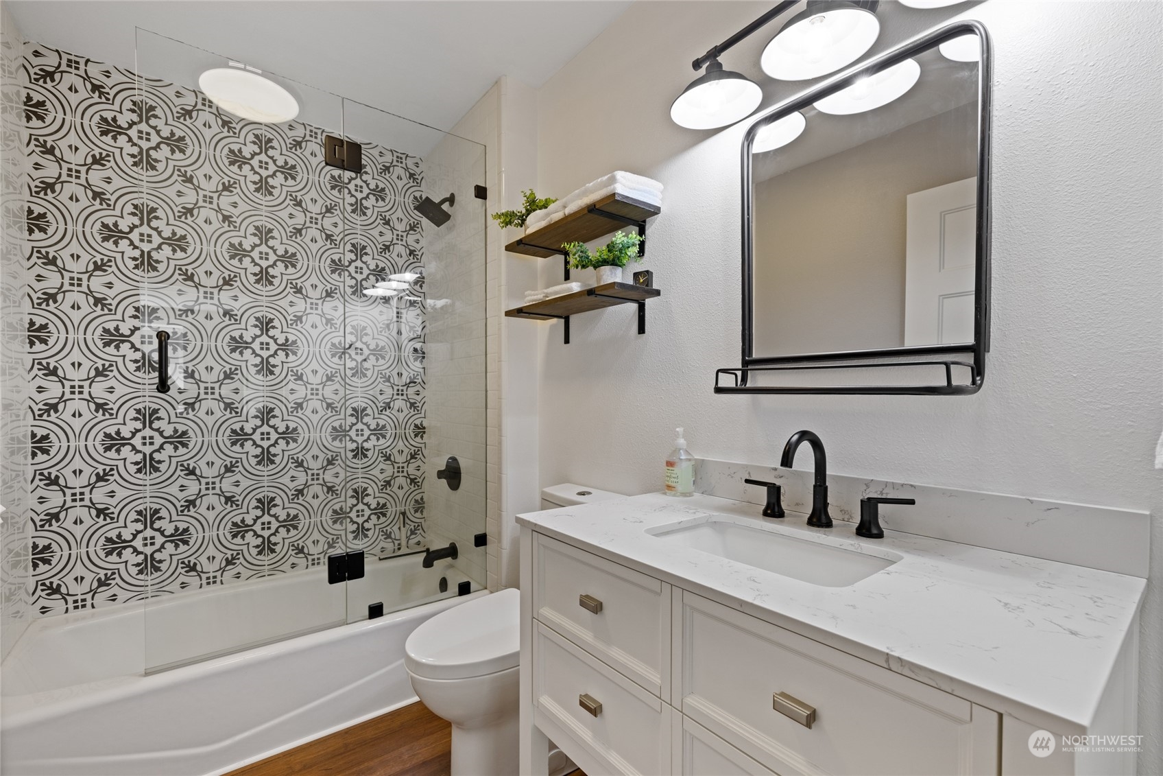 1247 SE Swofford Lane