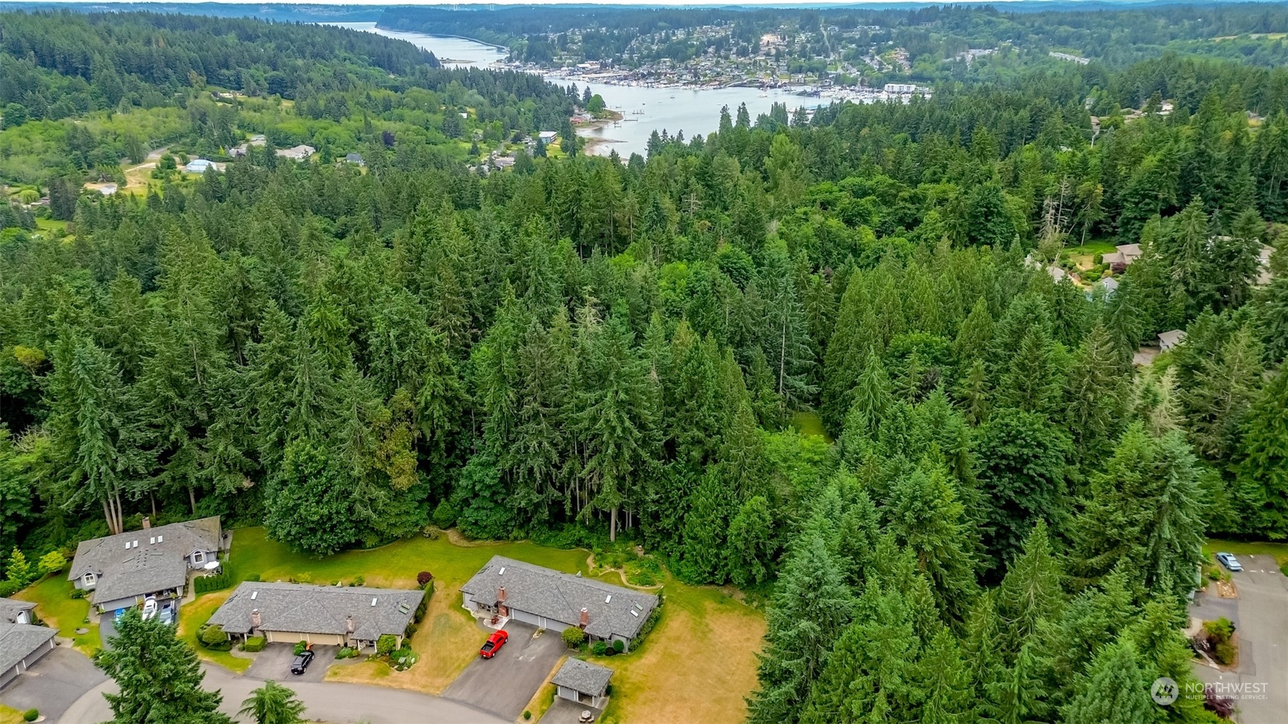 3508 Harborcrest Court NW