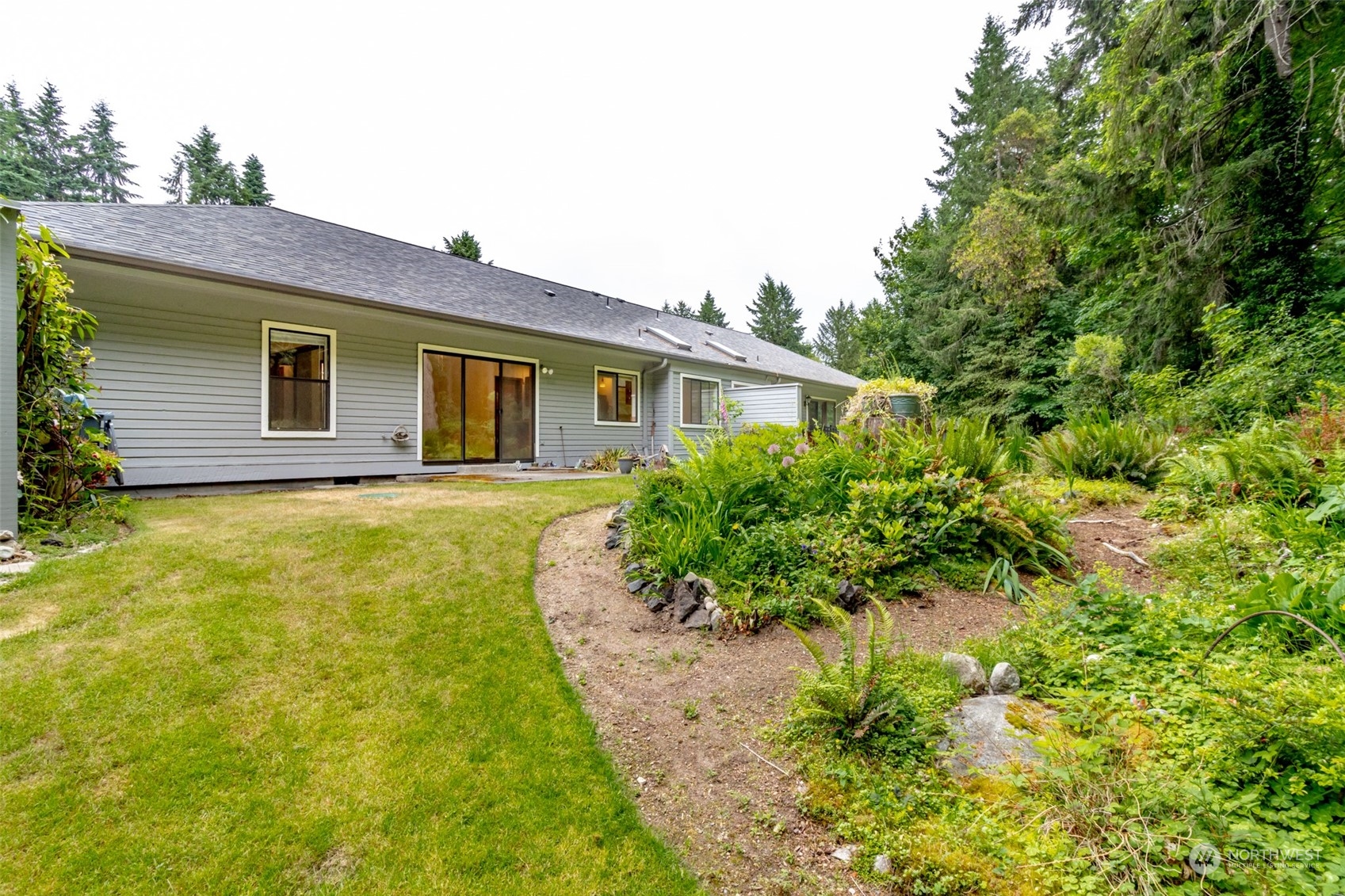 3508 Harborcrest Court NW