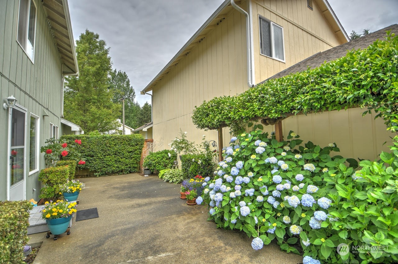 4529 Beckonridge Loop SE
