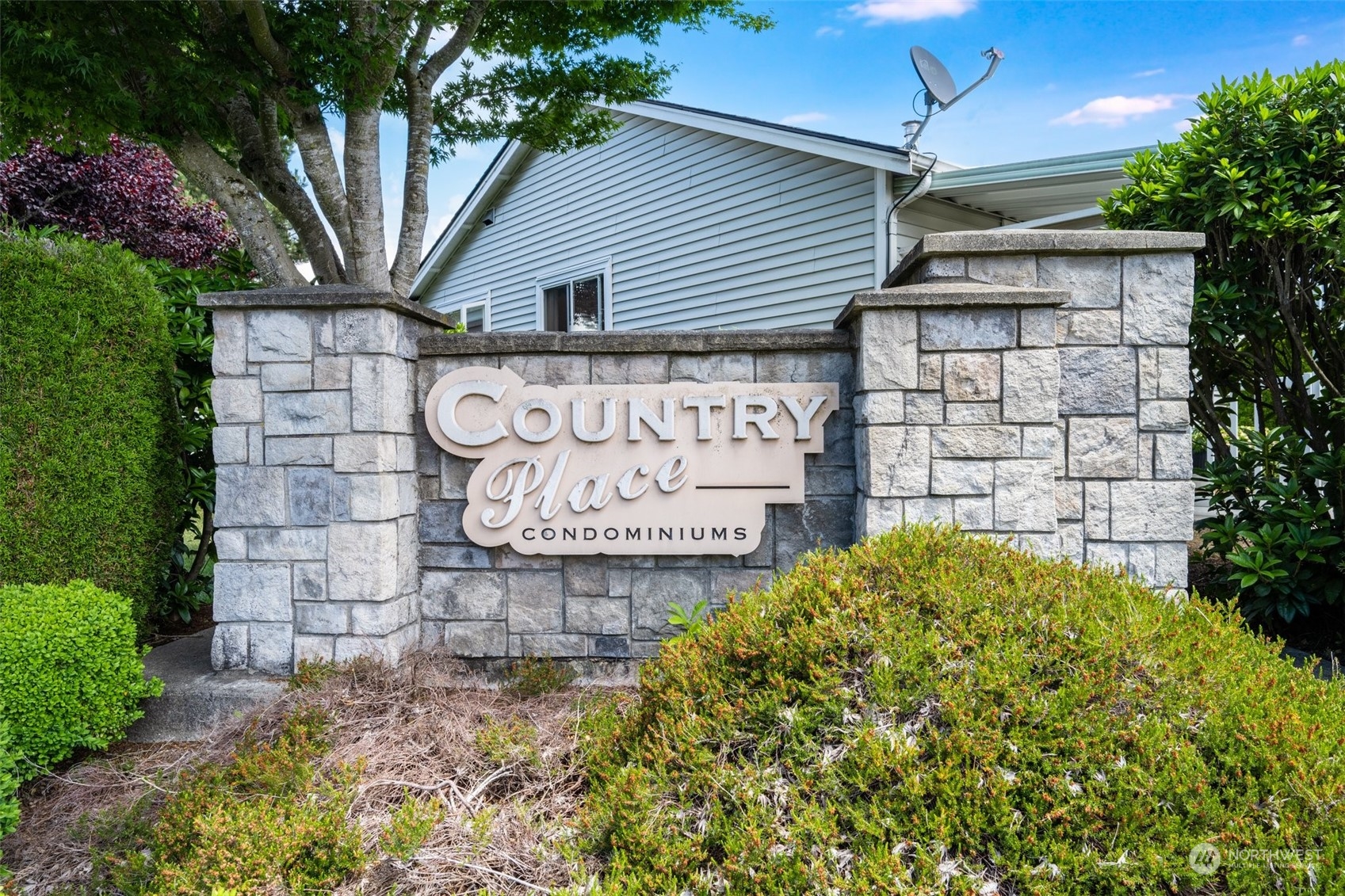 5220 77th Street W #8, -7924 Unit: 8