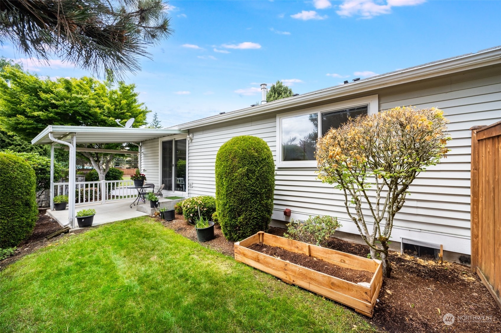 5220 77th Street W #8, -7924 Unit: 8