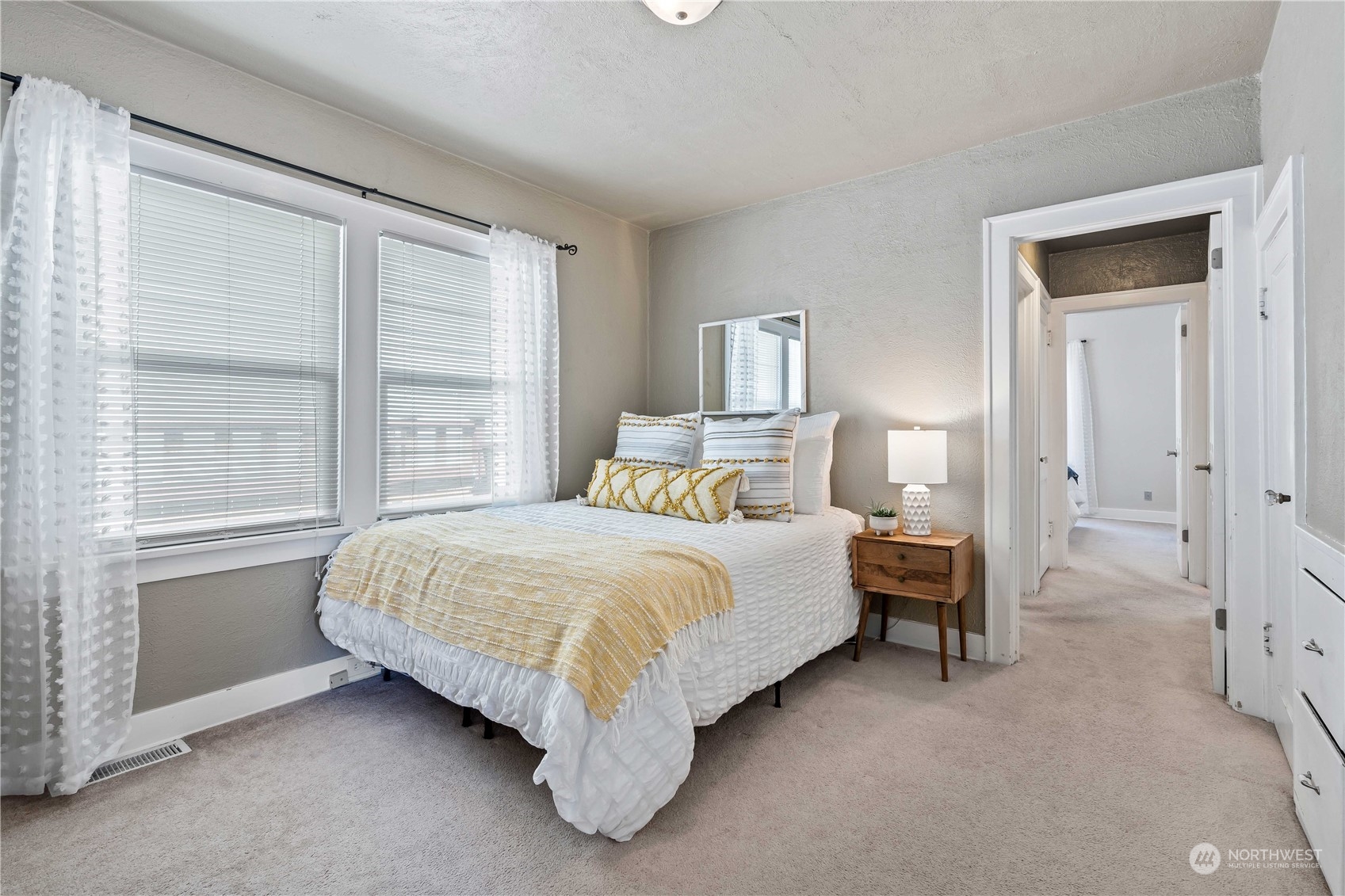 3512 N Ferdinand Street , -4112