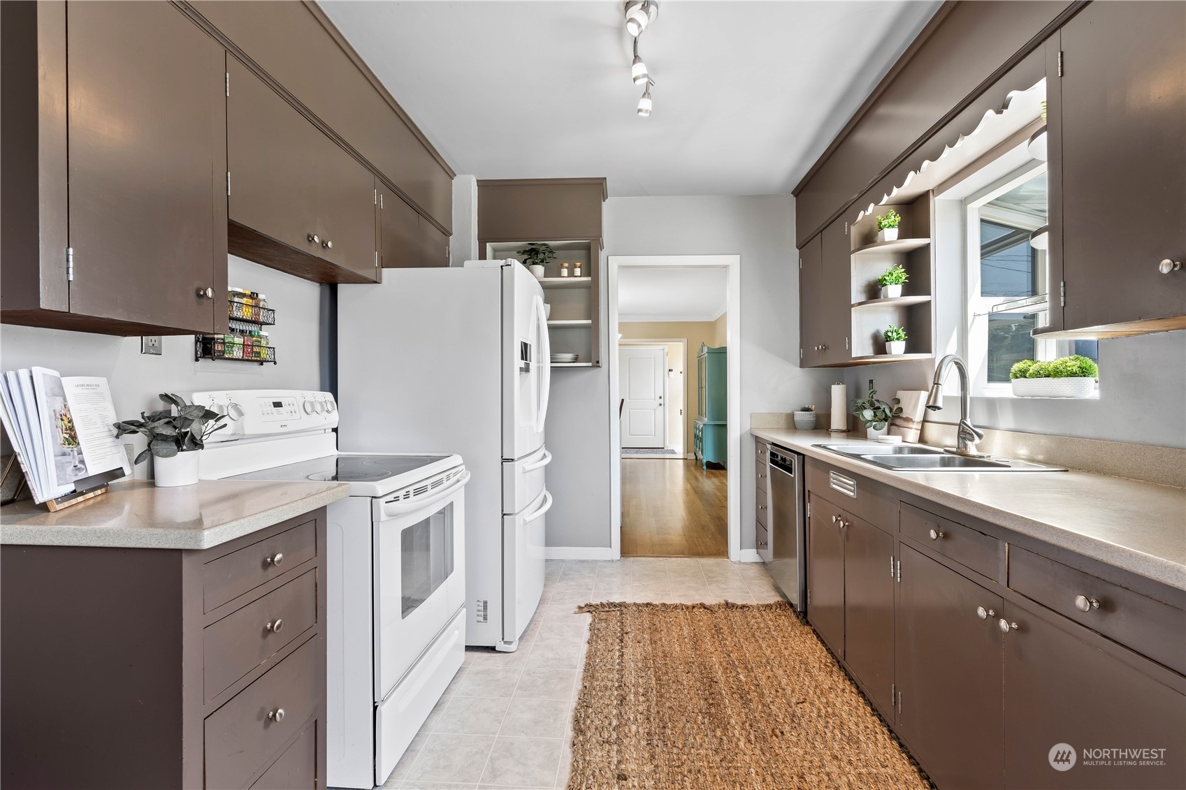 3512 N Ferdinand Street , -4112