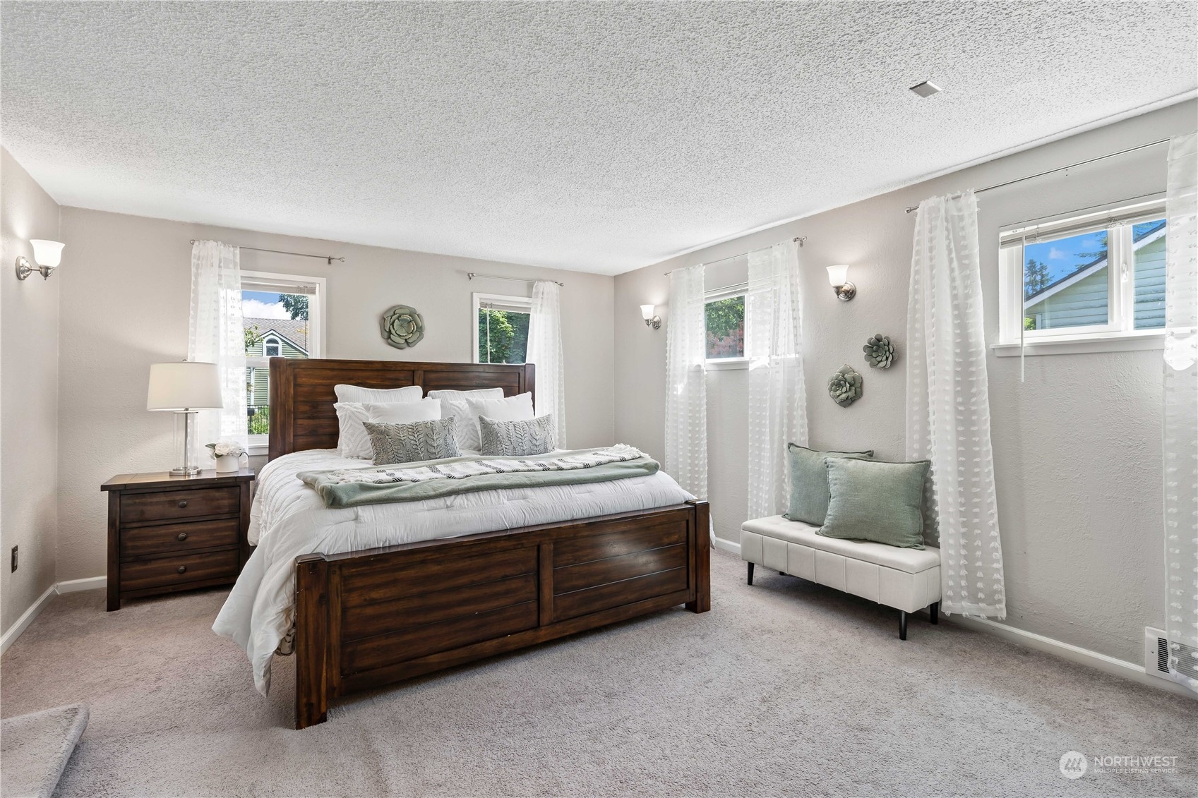 3512 N Ferdinand Street , -4112