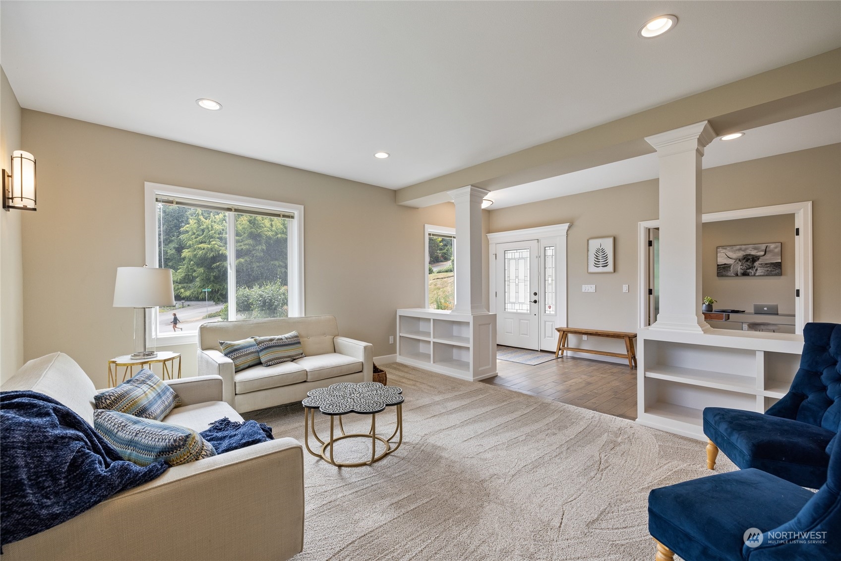 3712 Palisades Place W