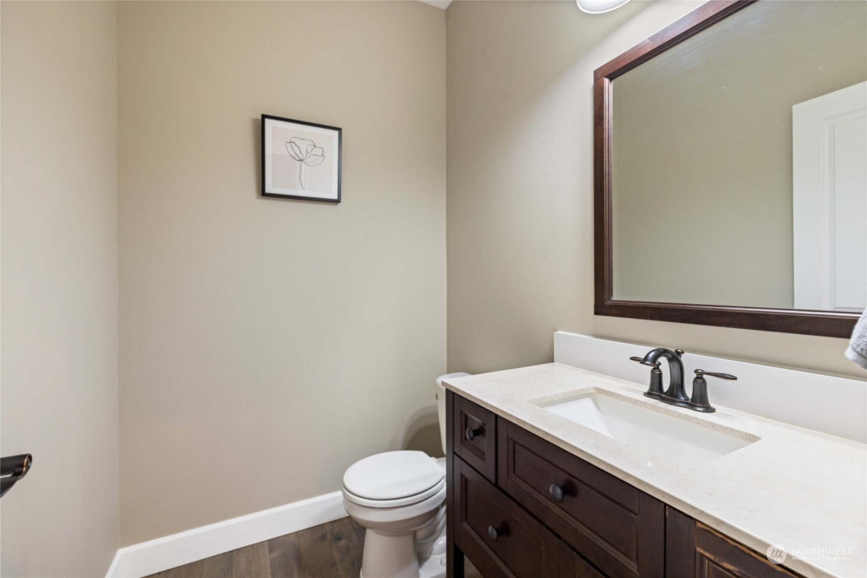 3712 Palisades Place W