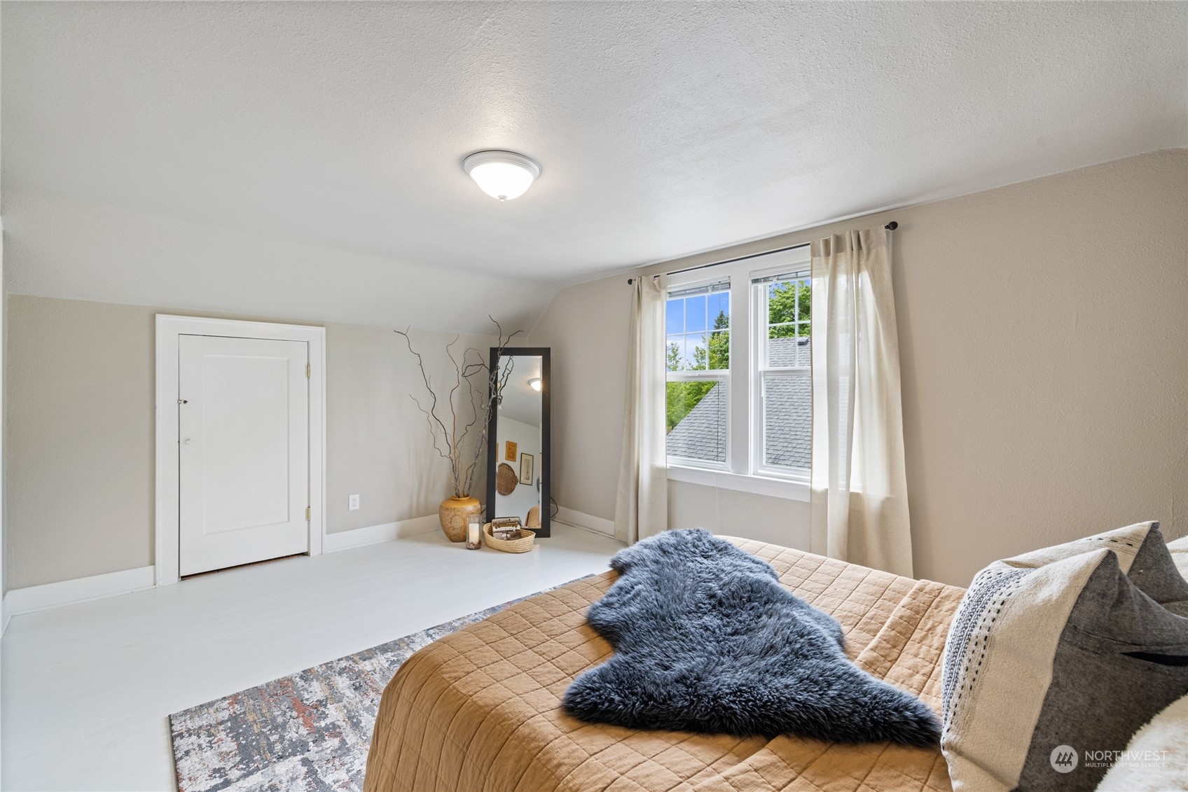 3409 N 8th Street , -5413