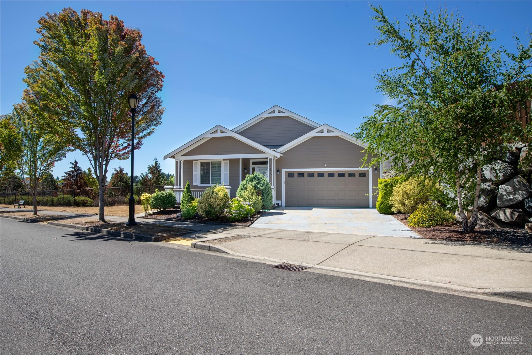 1523 Bedstone Drive SE