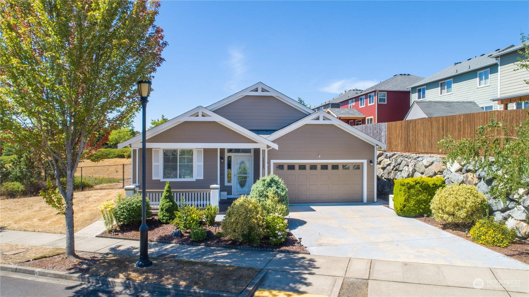 1523 Bedstone Drive SE
