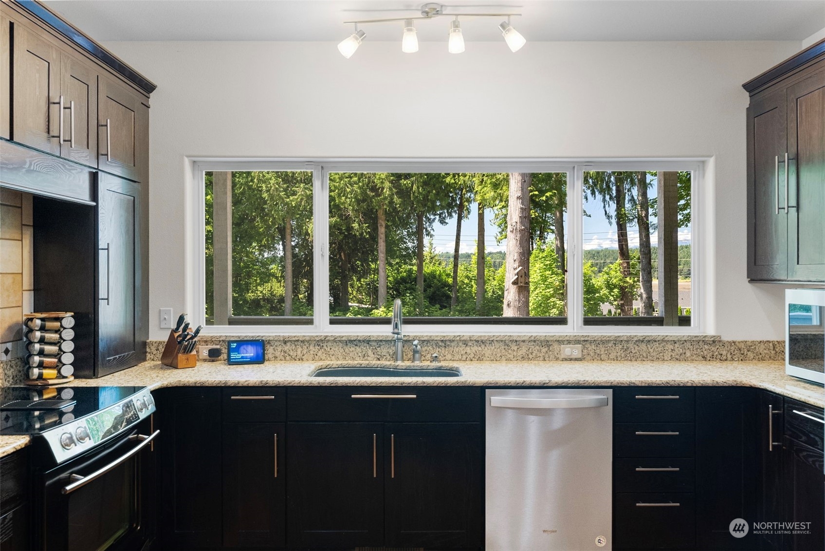 19282 E State Route 106