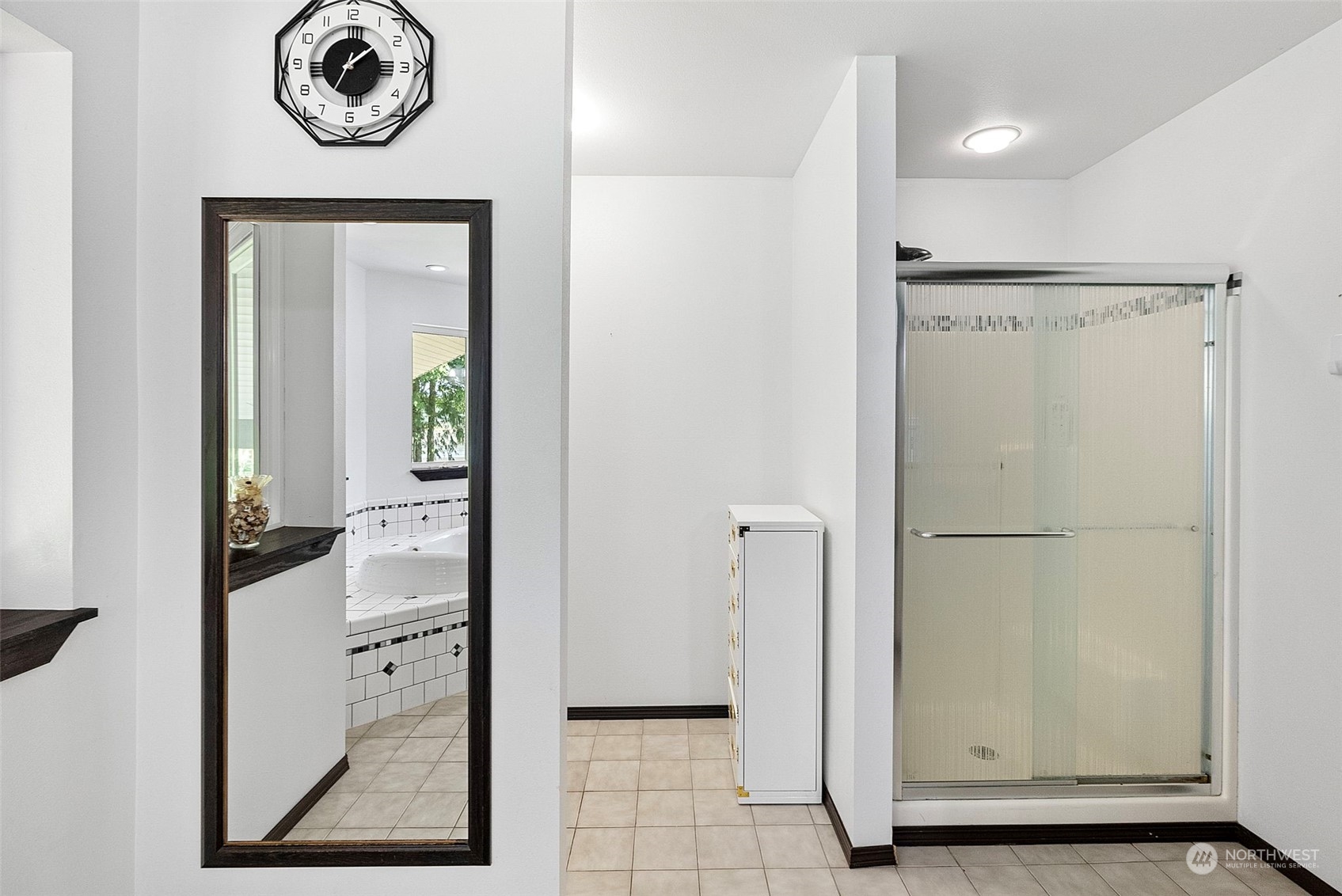 19282 E State Route 106