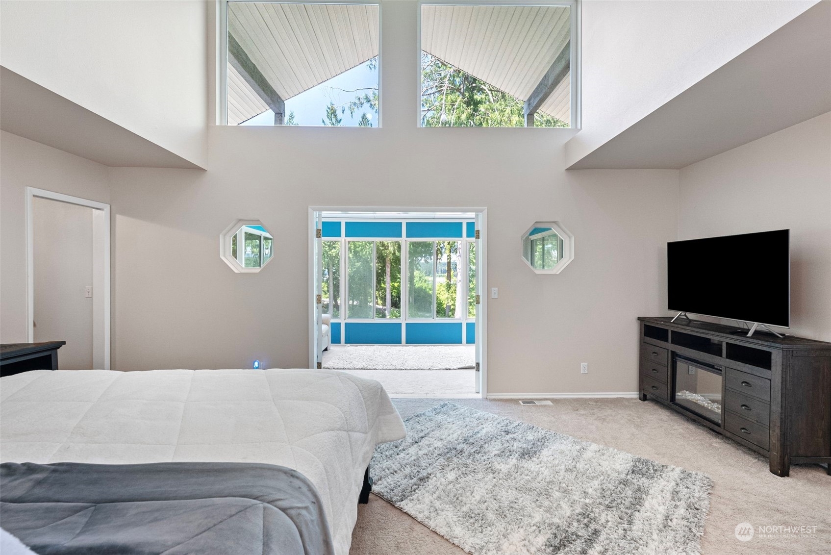 19282 E State Route 106