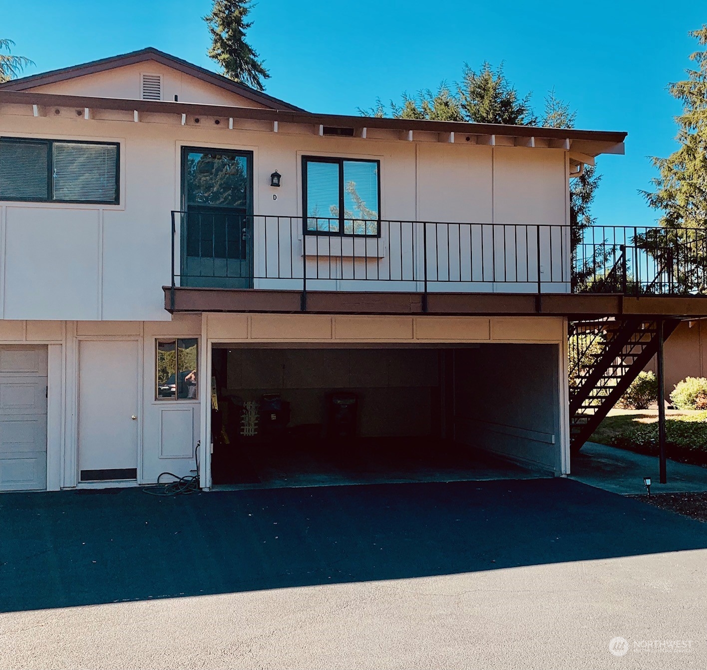 2806 Garden Court #D