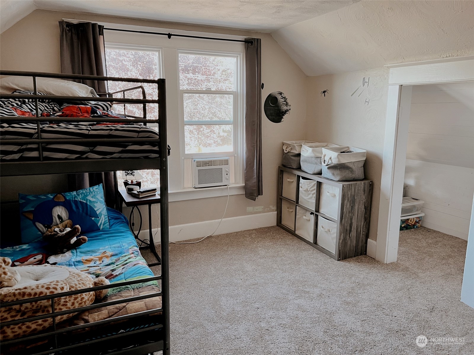 4832 S Thompson Avenue