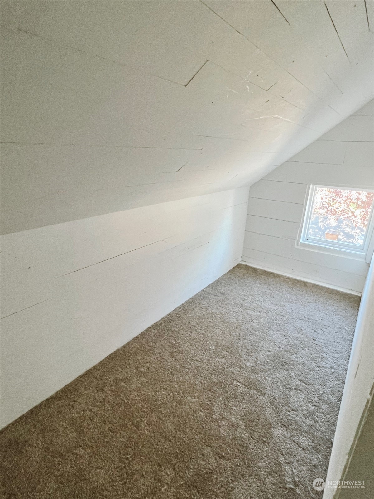 4832 S Thompson Avenue