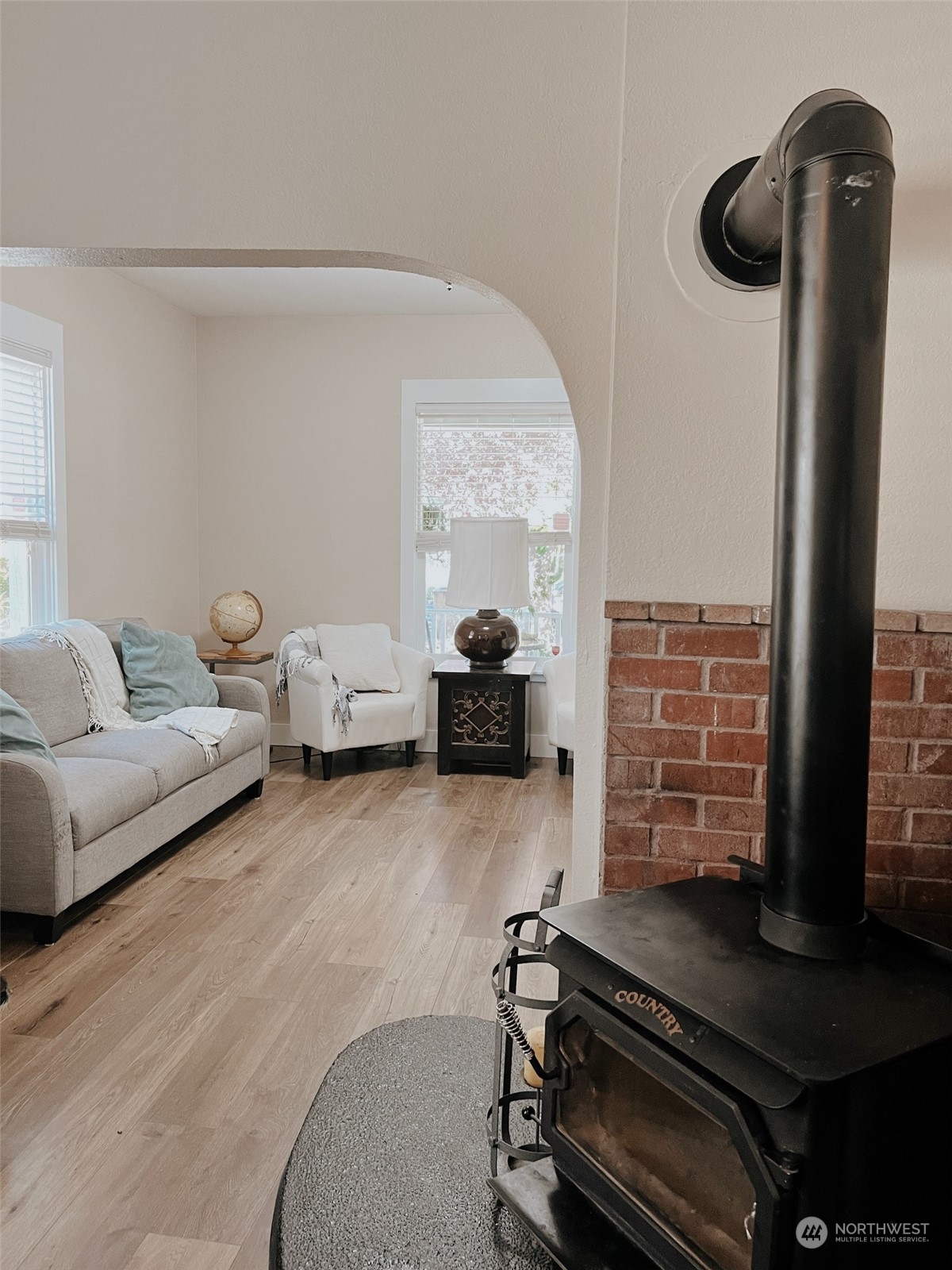 4832 S Thompson Avenue