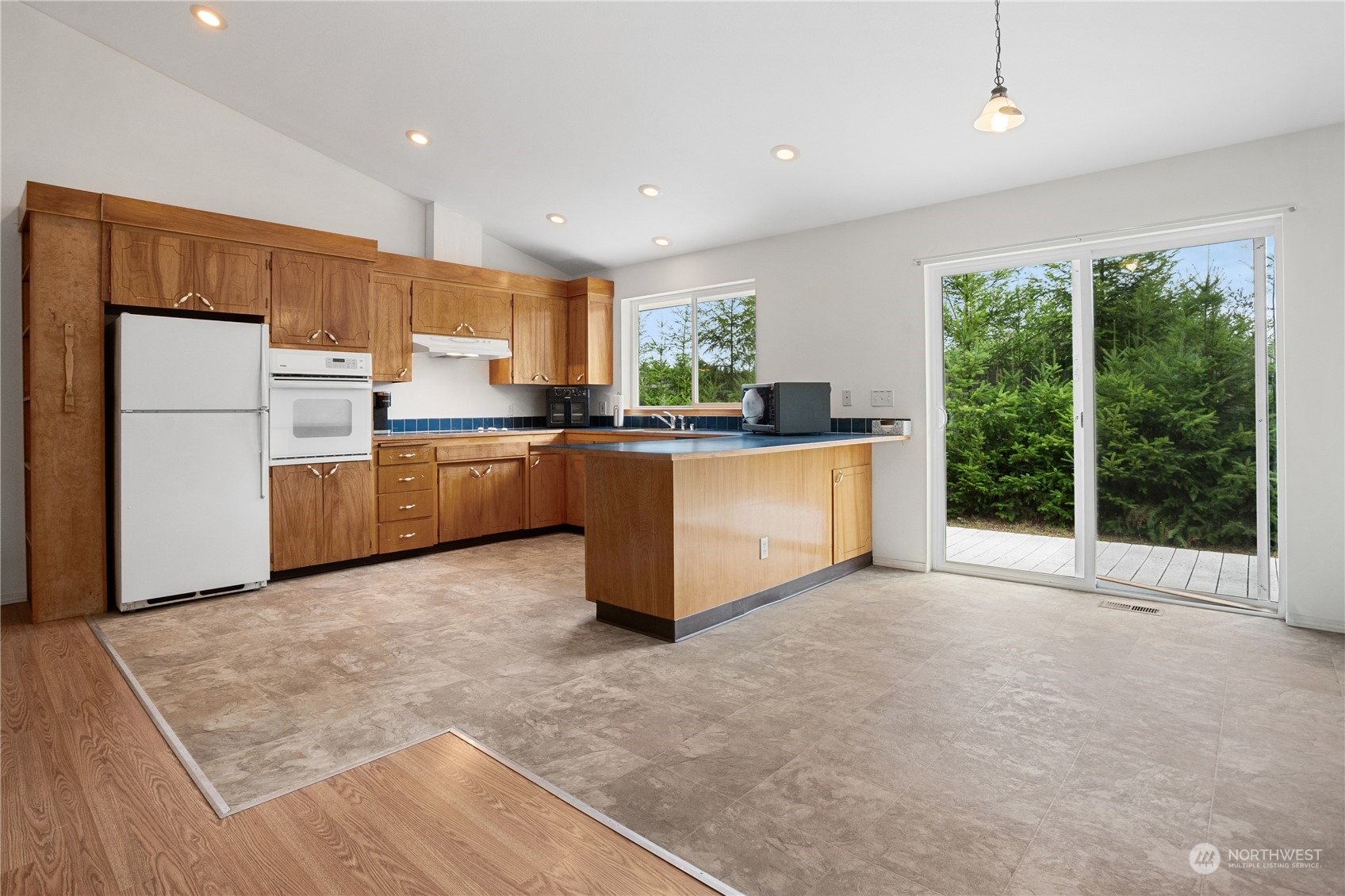 71 SE Mill Creek Ridge E