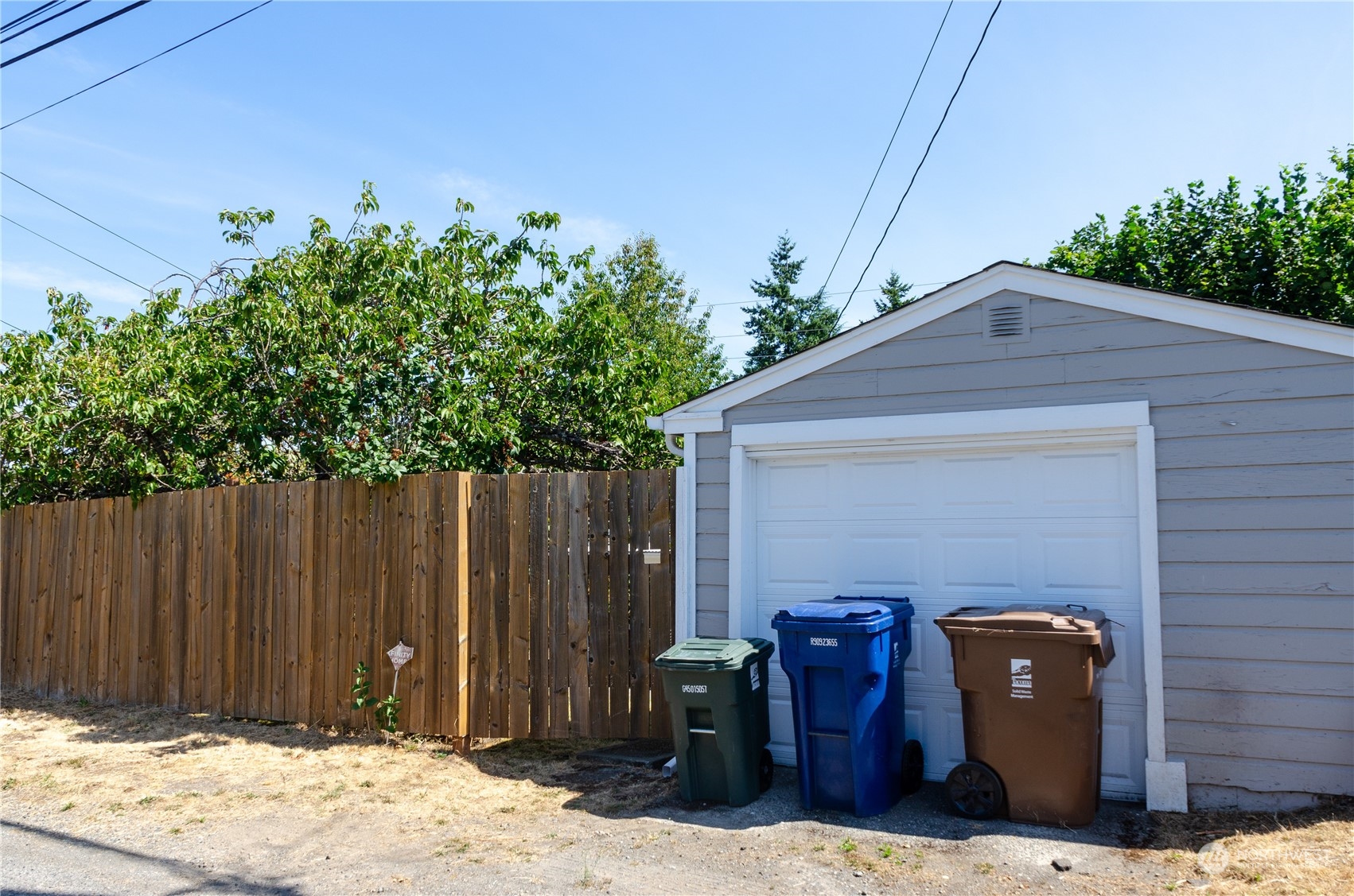 3322 N Cheyenne Street