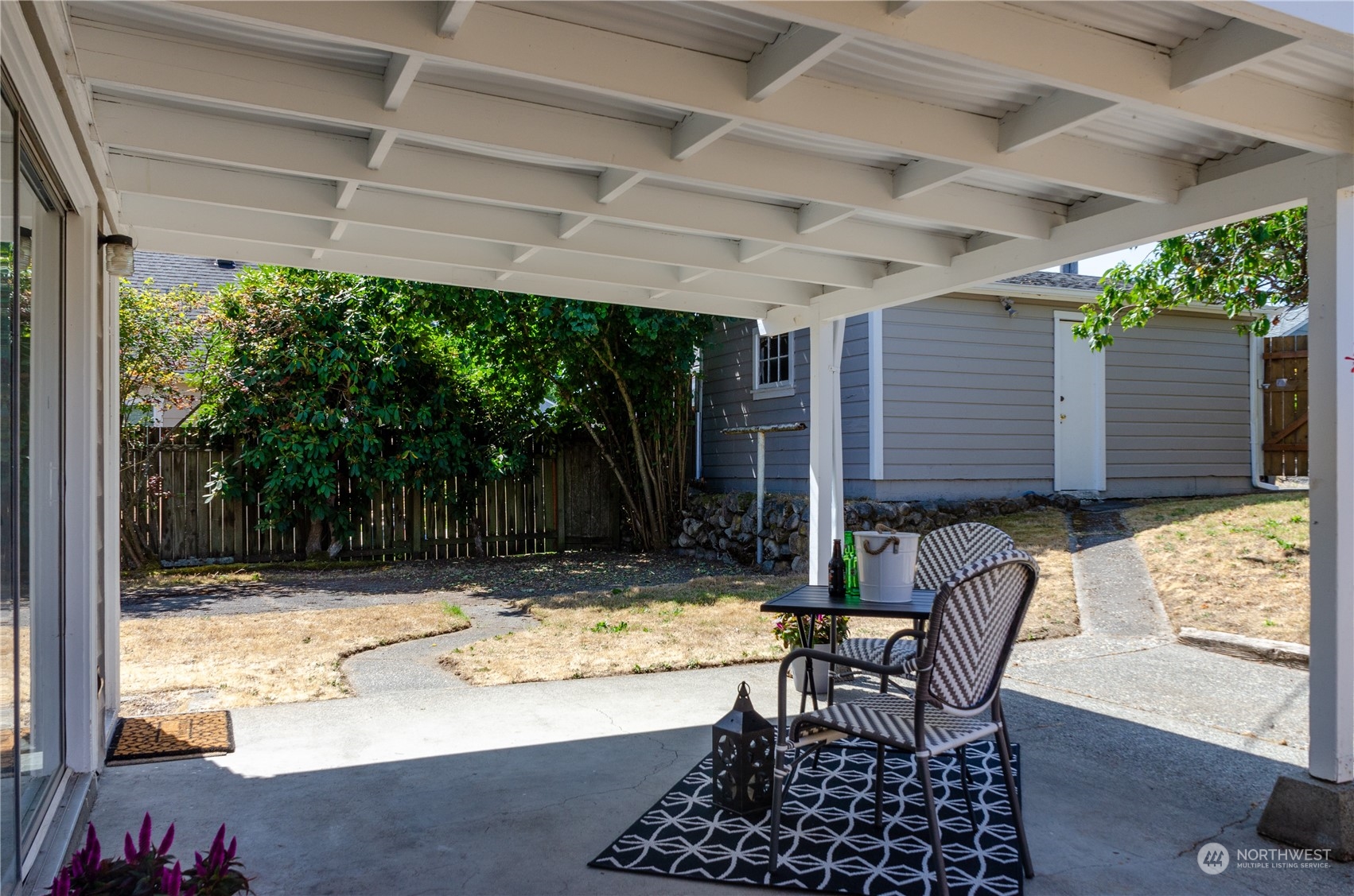 3322 N Cheyenne Street