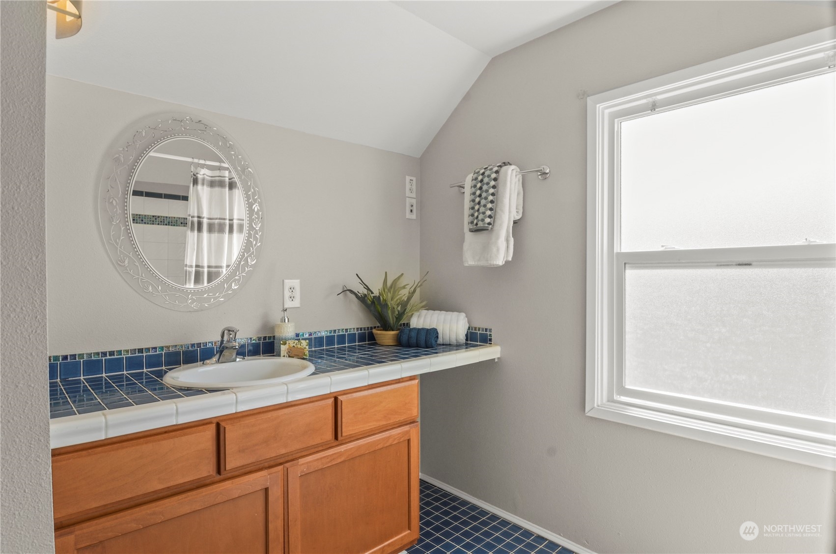 3322 N Cheyenne Street