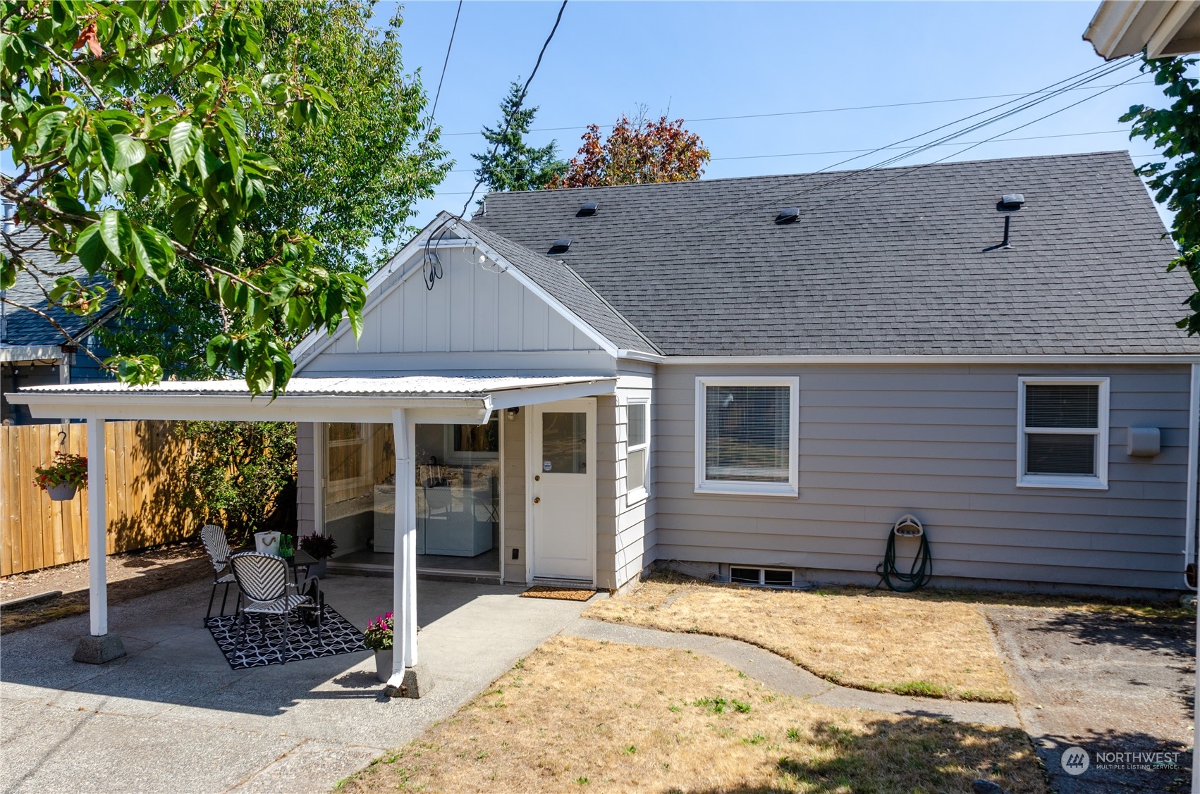 3322 N Cheyenne Street