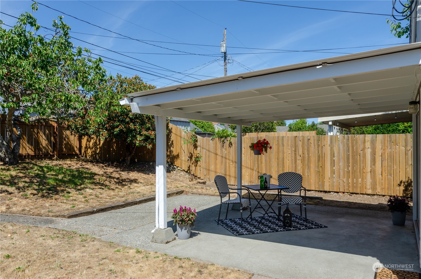 3322 N Cheyenne Street