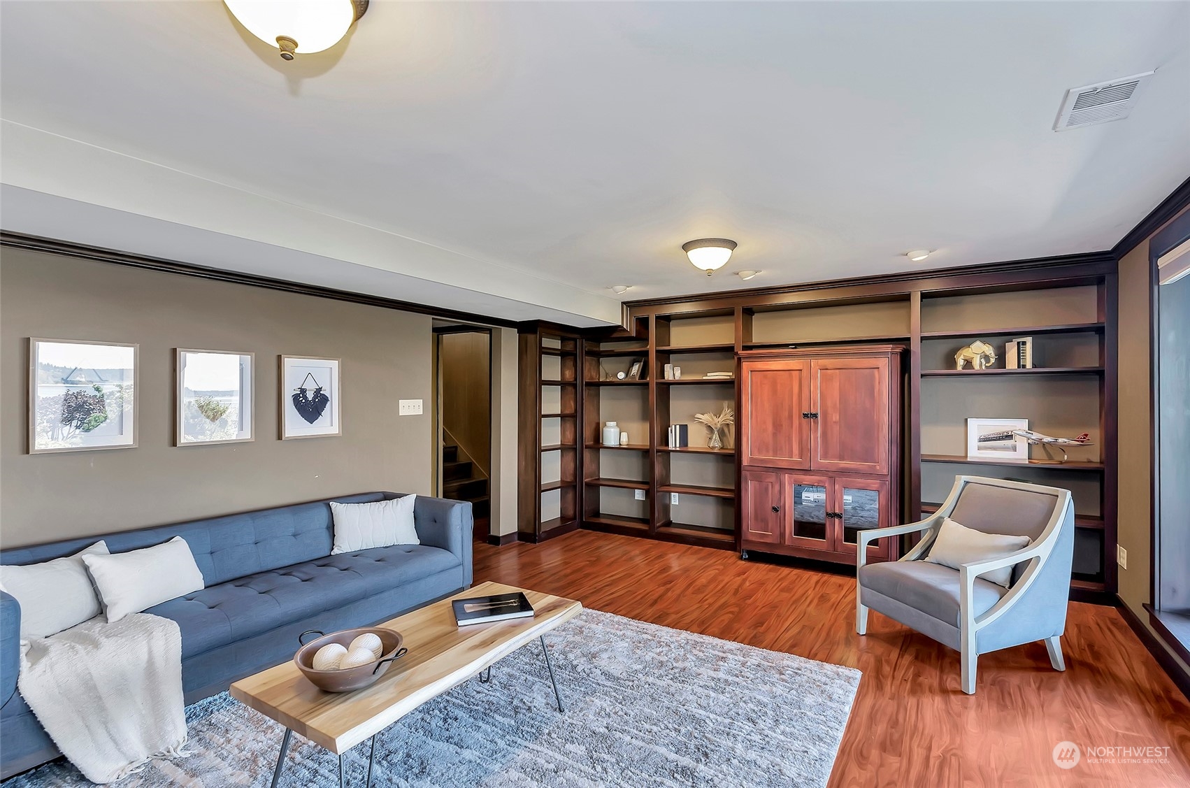 3502 Soundview Drive W