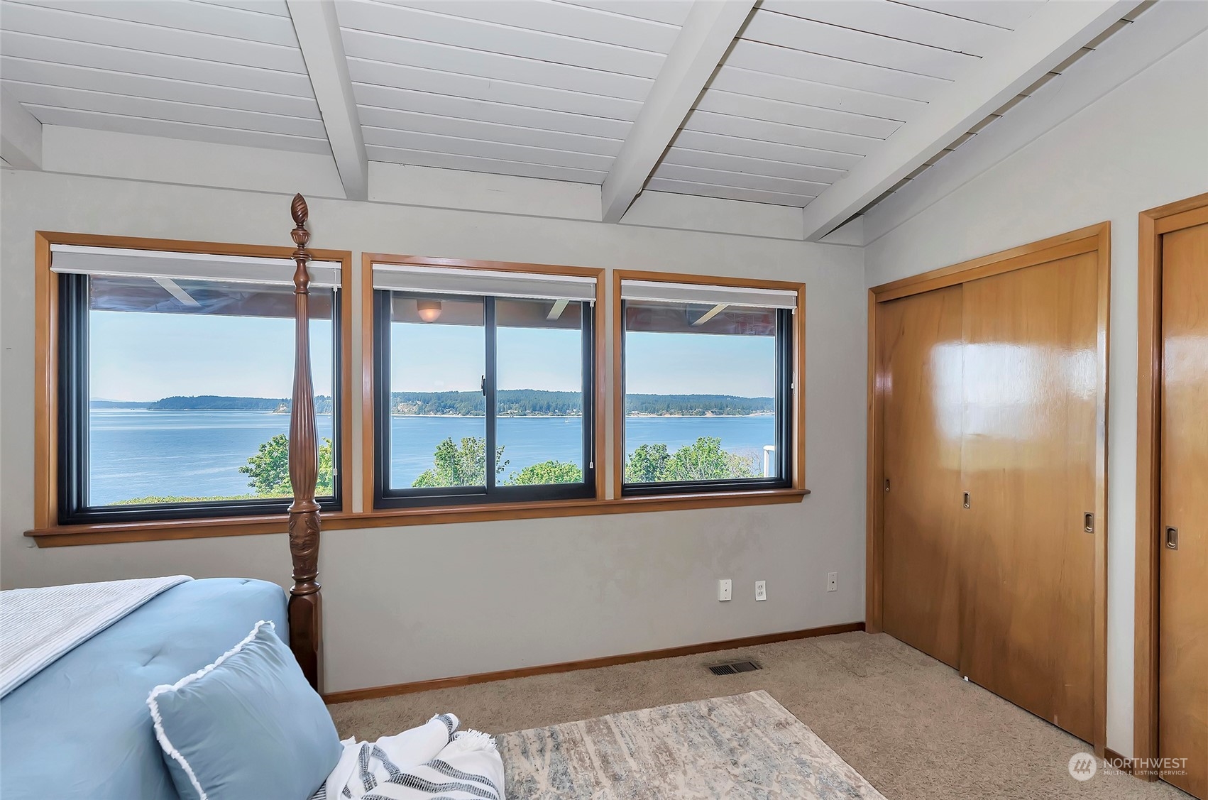 3502 Soundview Drive W