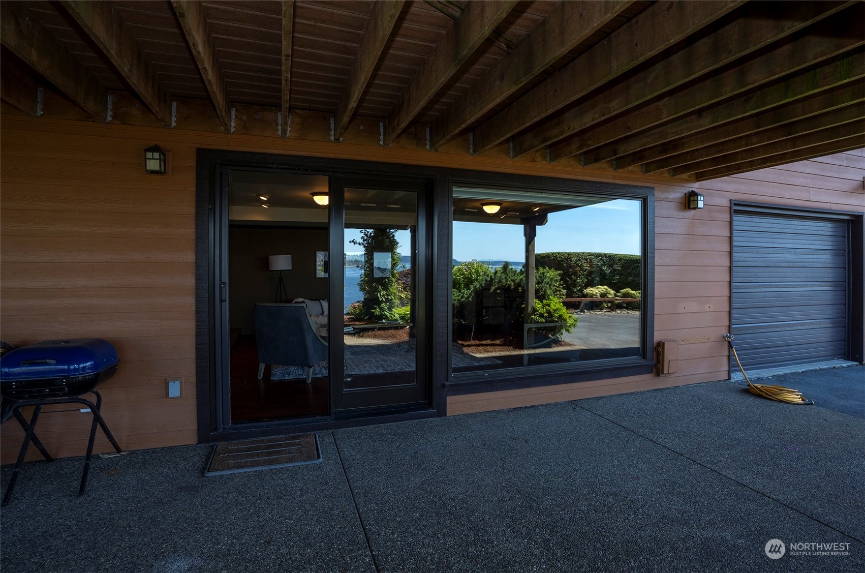 3502 Soundview Drive W