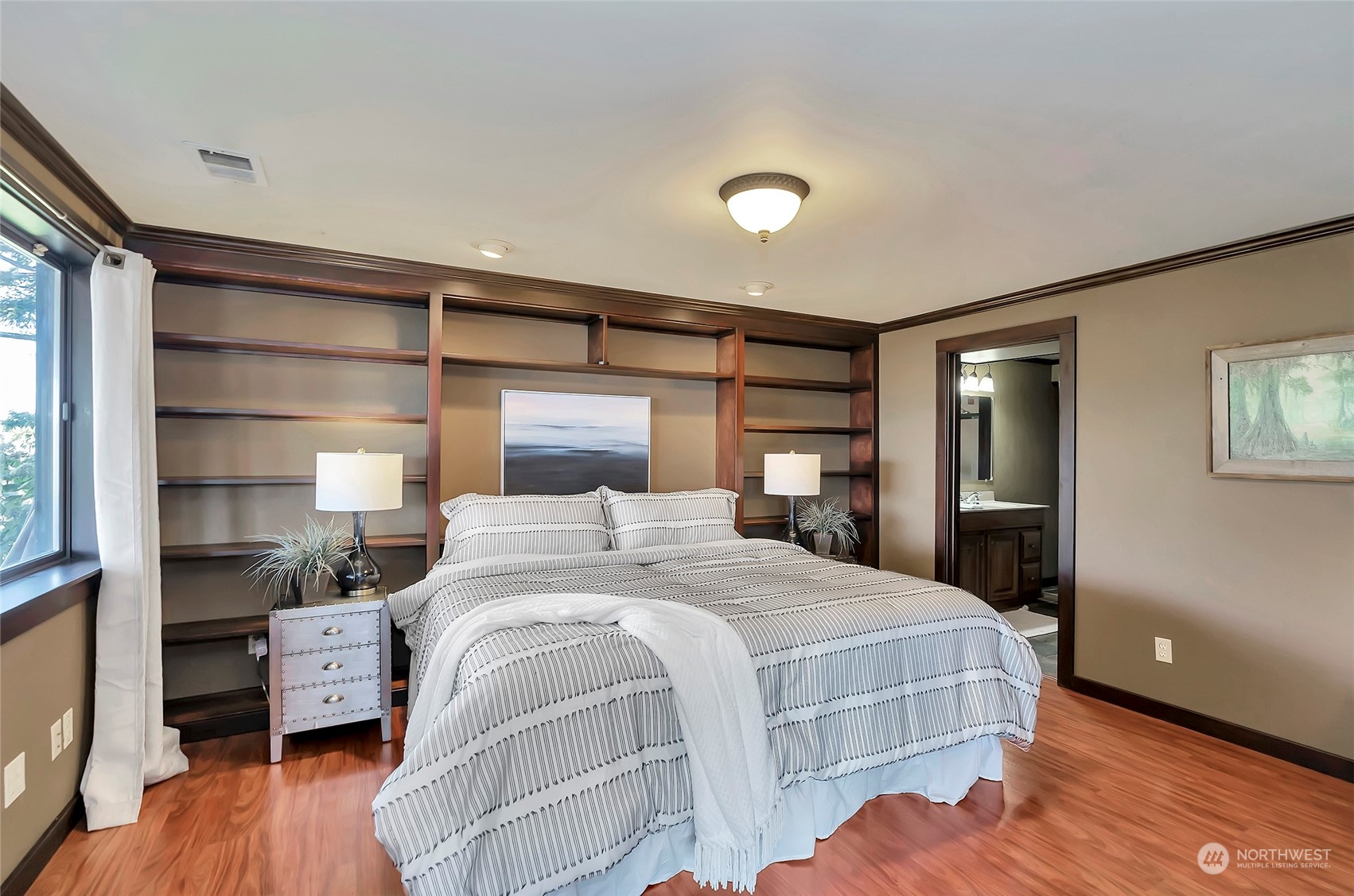 3502 Soundview Drive W