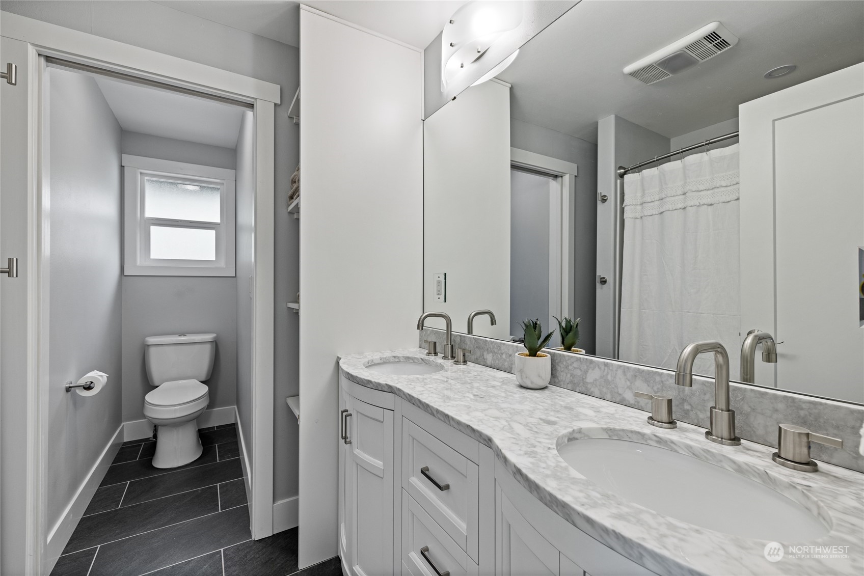 12203 Oak Tree Place SW