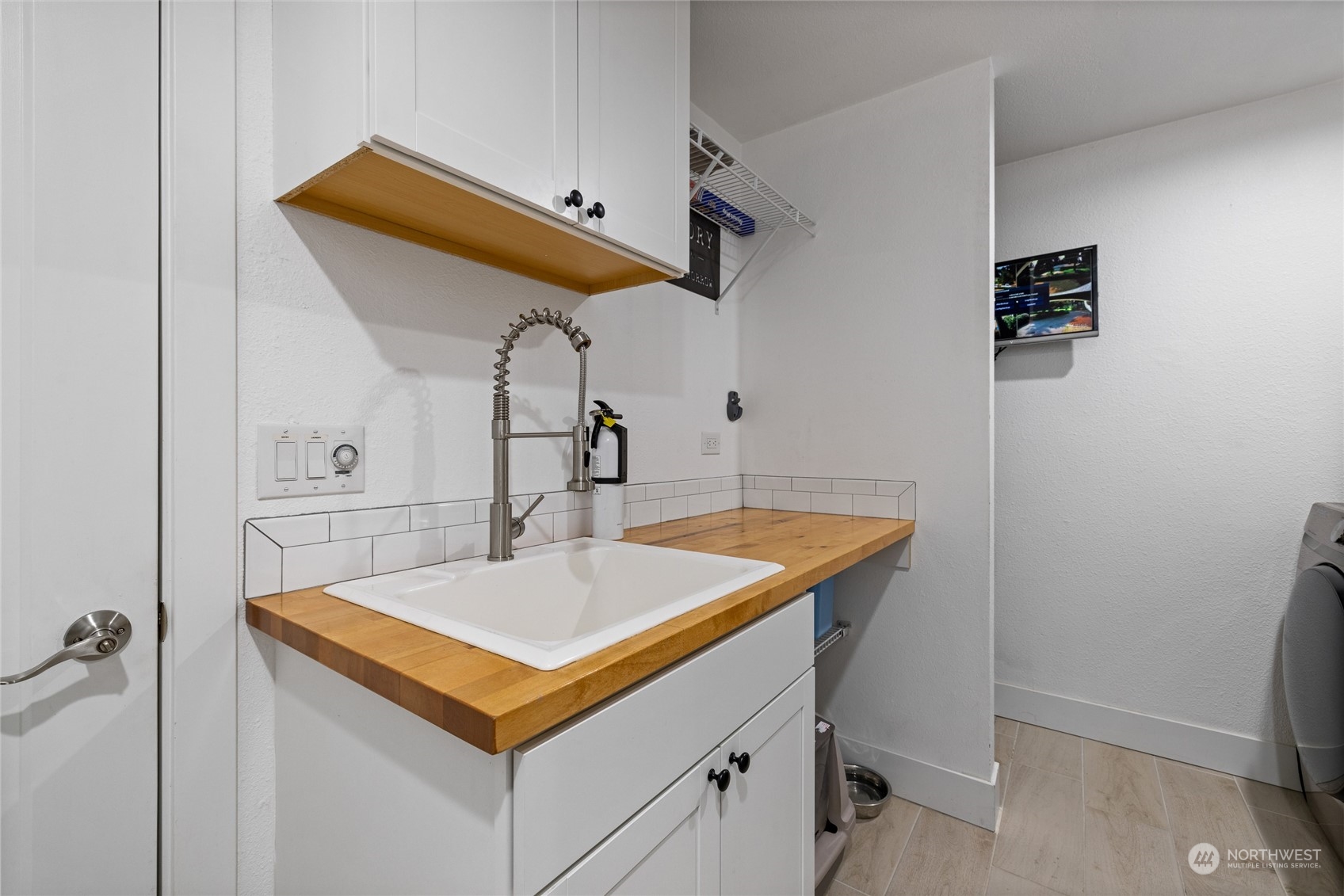 12203 Oak Tree Place SW